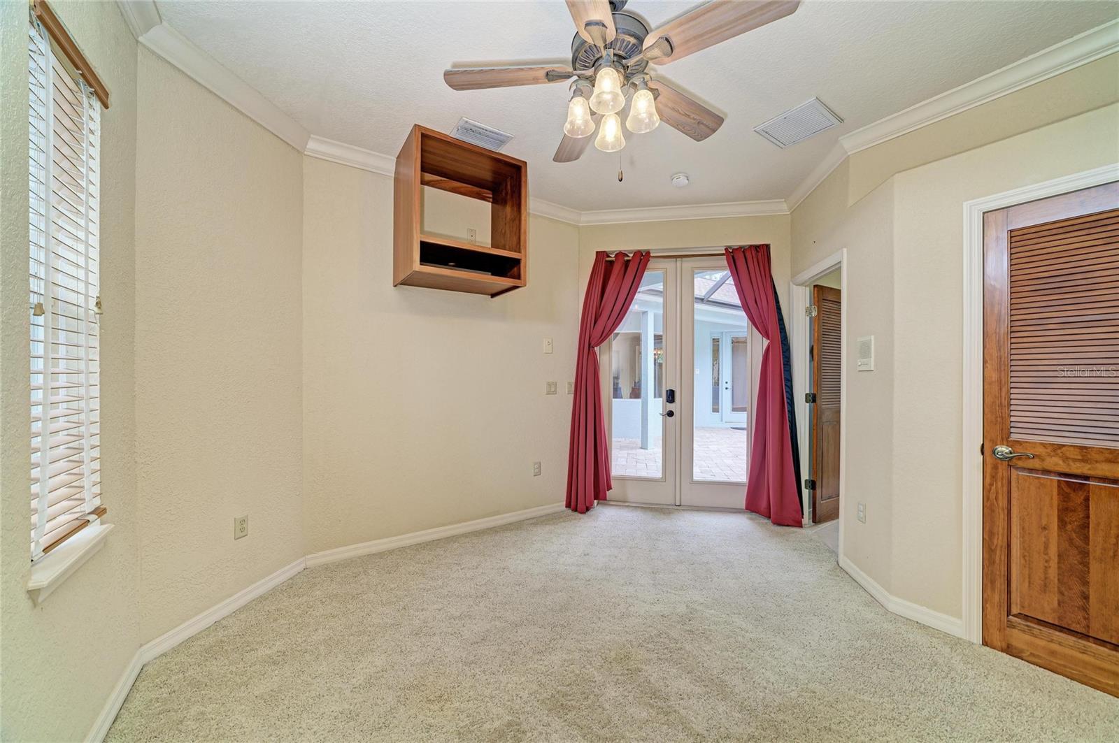 OAKLEY - Residential