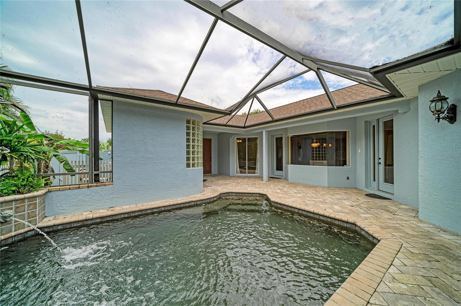 OAKLEY - Residential
