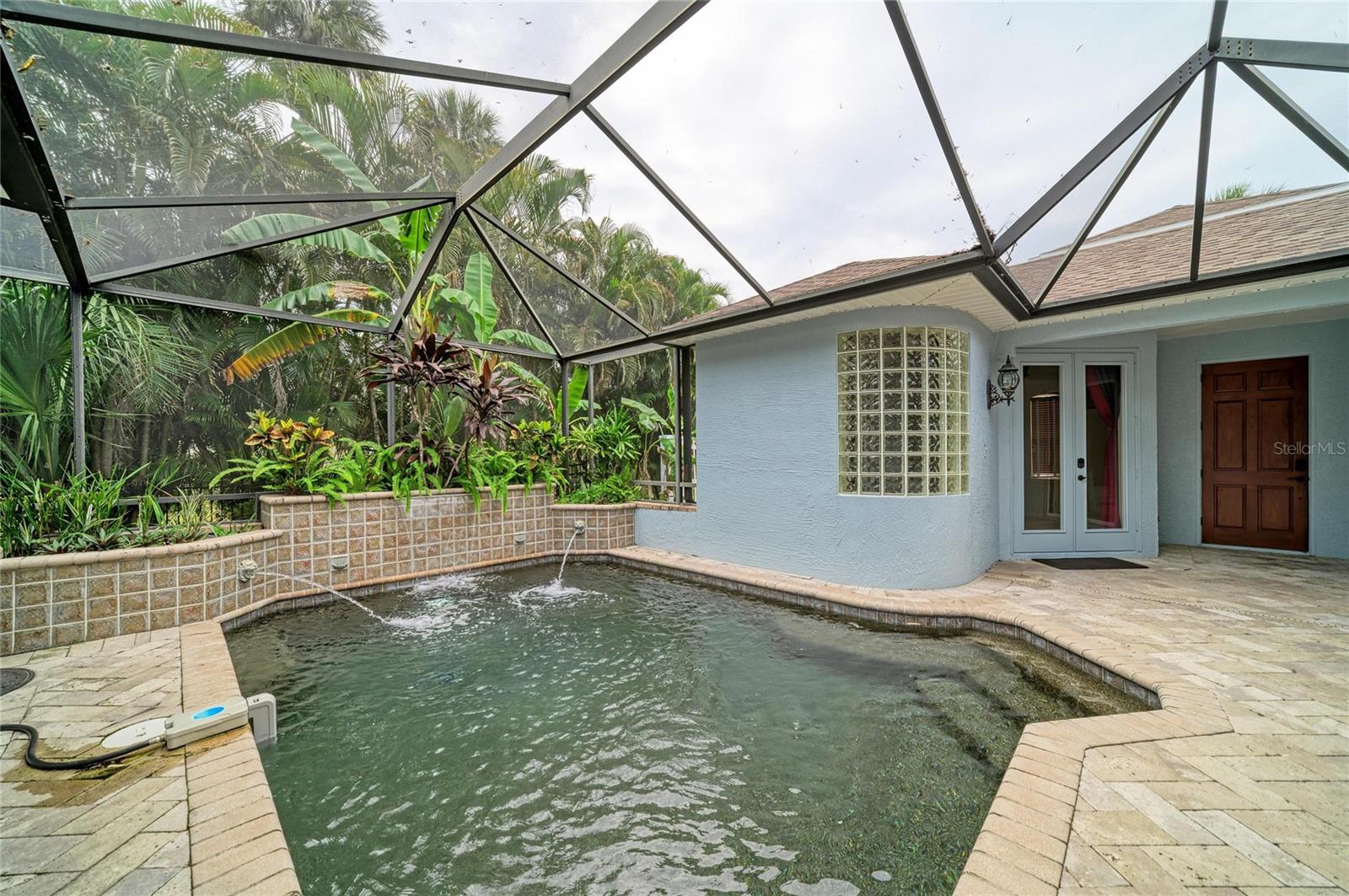 OAKLEY - Residential
