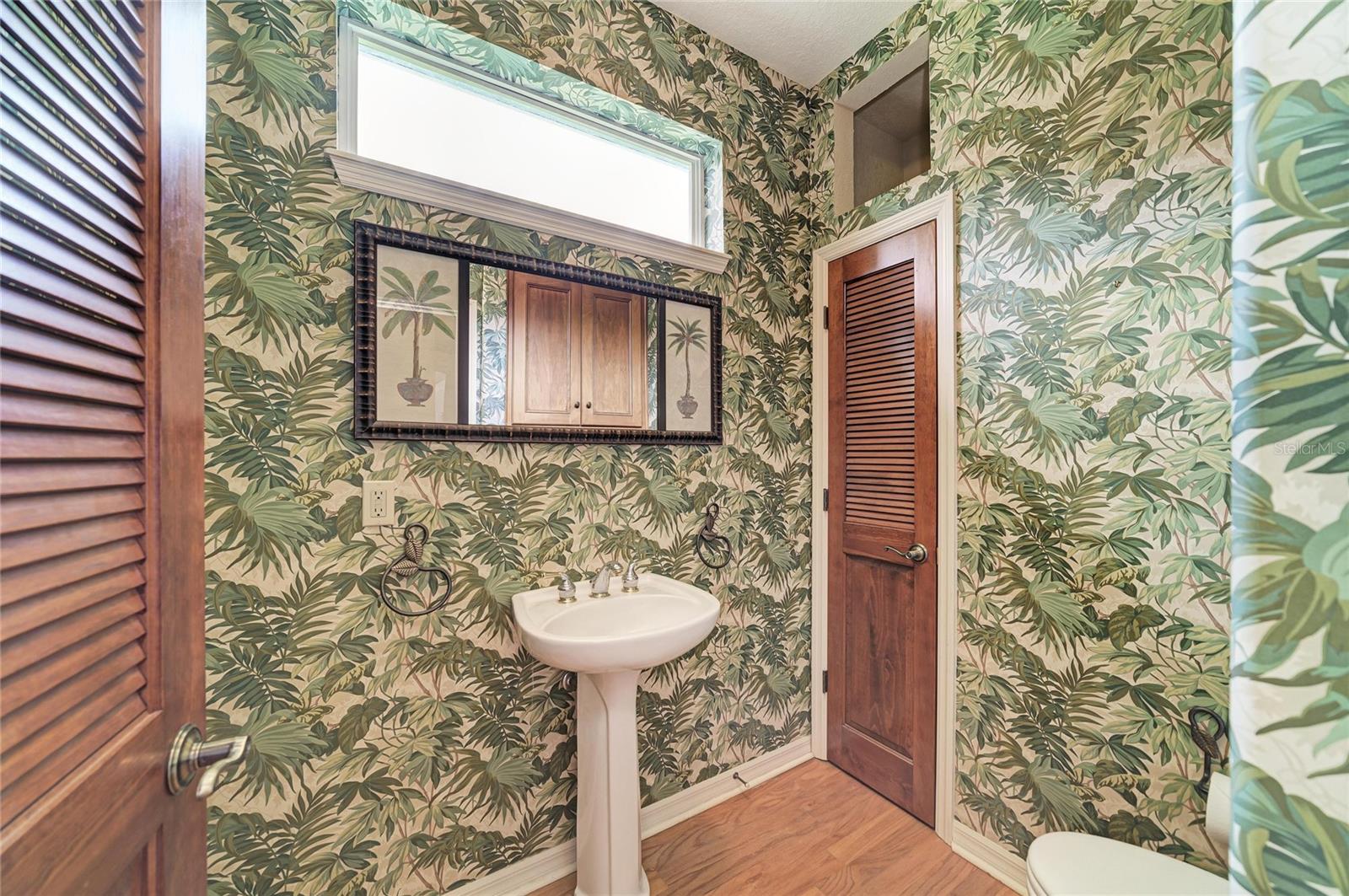 OAKLEY - Residential
