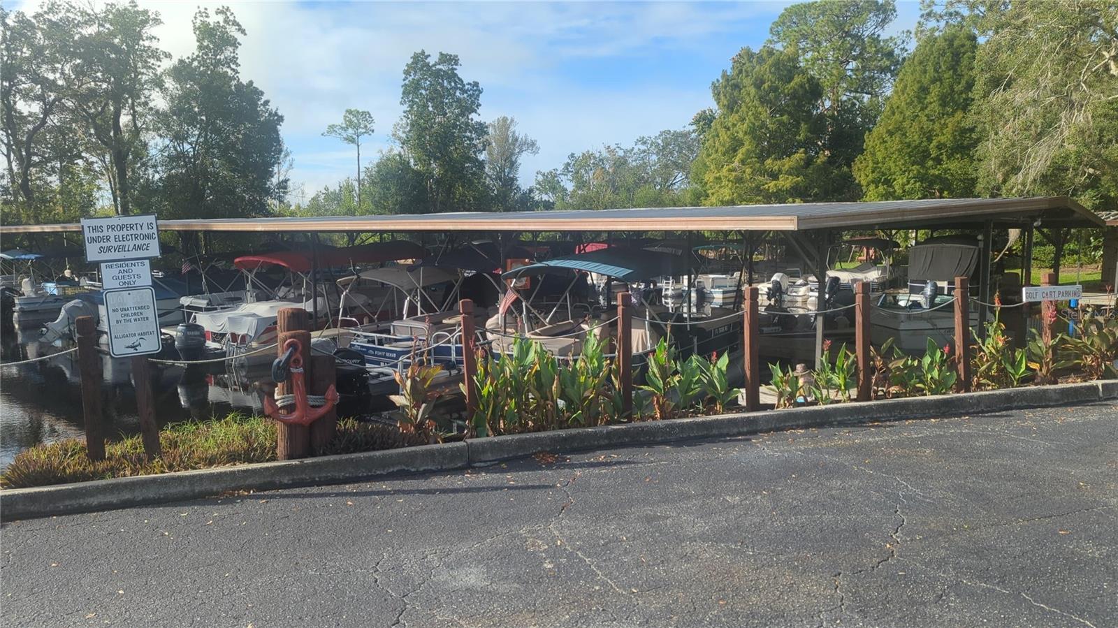 TAVARES FOX RUN MOBILE HOME - Residential