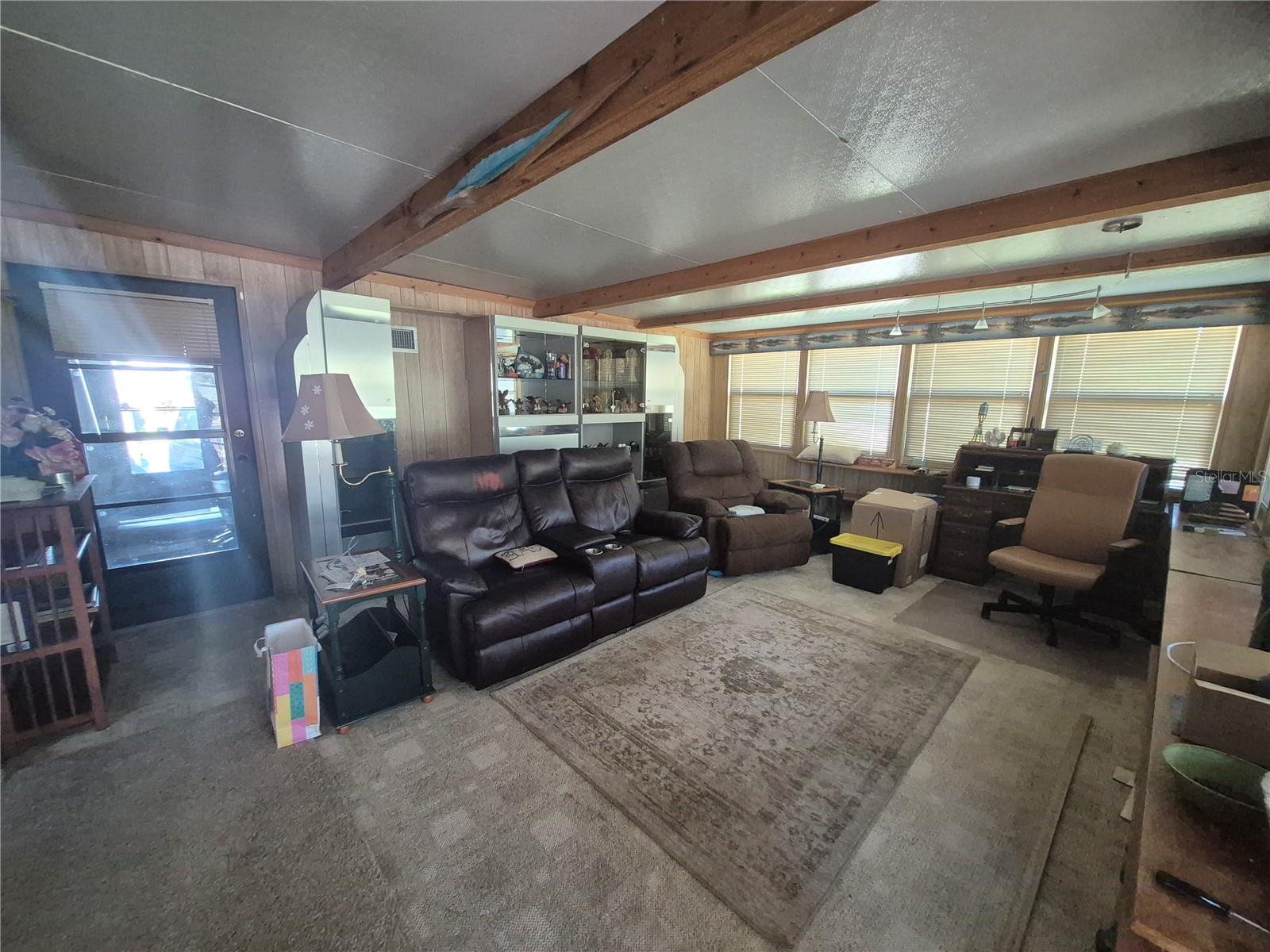 TAVARES FOX RUN MOBILE HOME - Residential