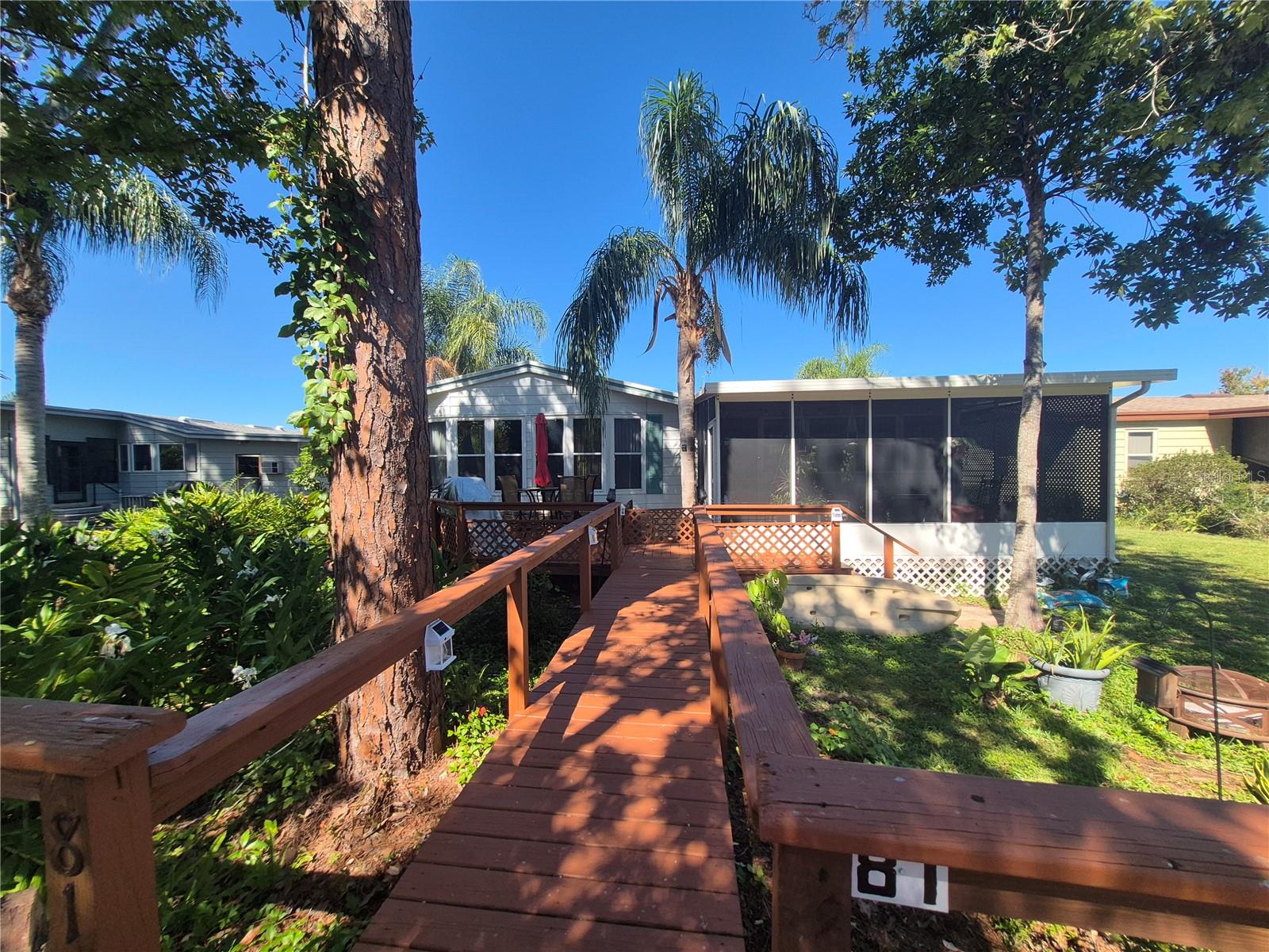 TAVARES FOX RUN MOBILE HOME - Residential