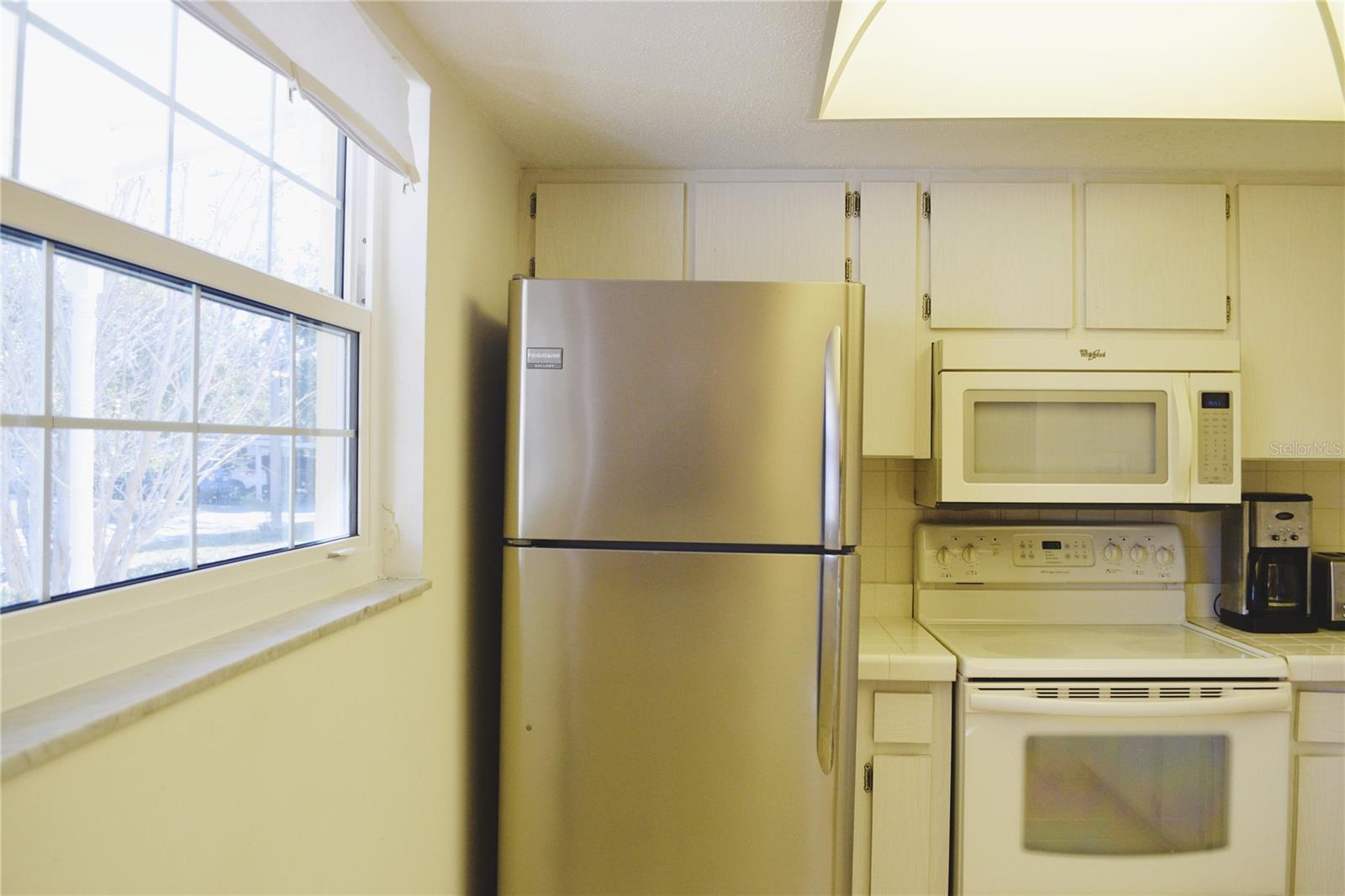 HEATHER HILL APTS - Residential