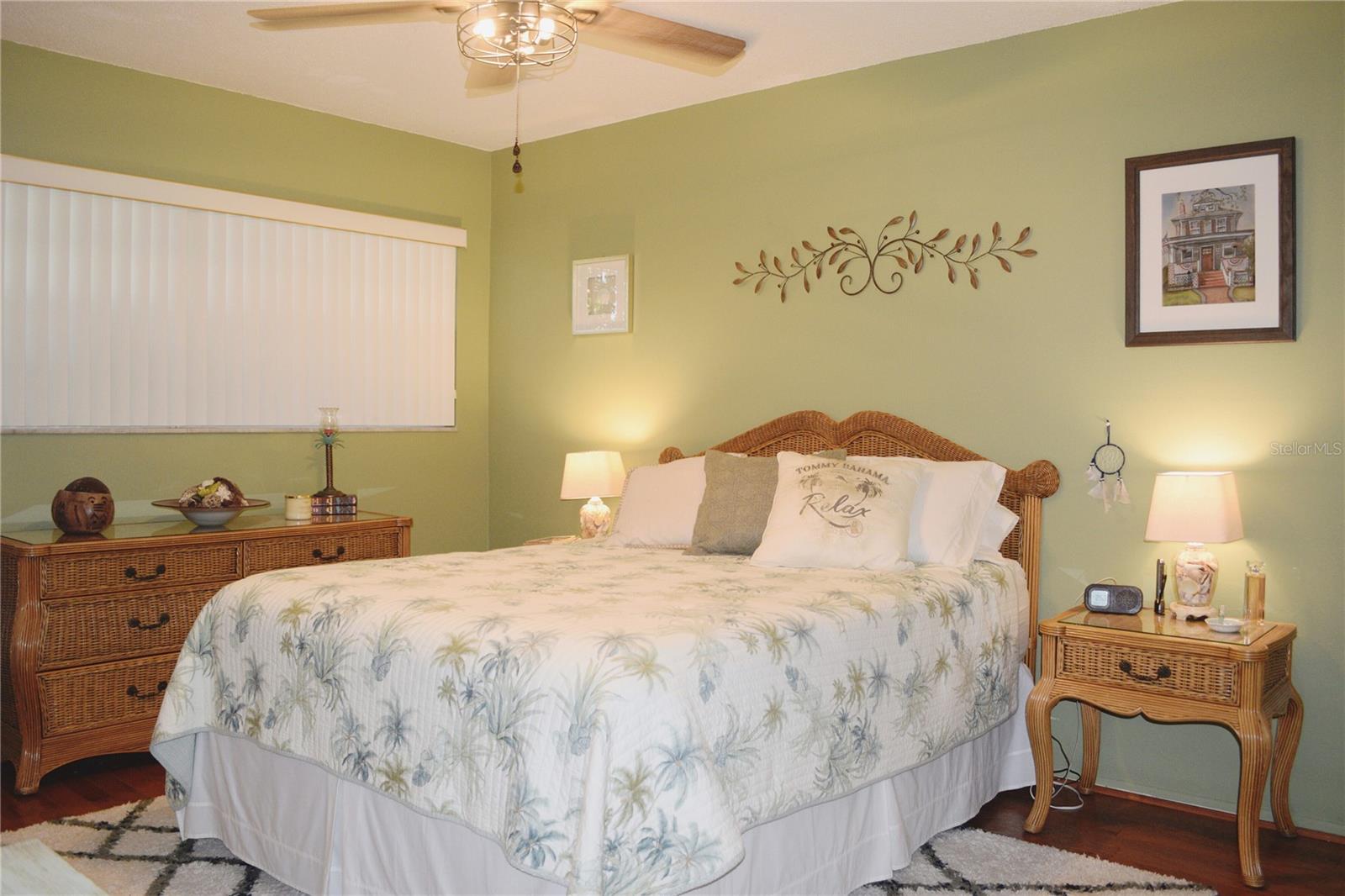 HEATHER HILL APTS - Residential