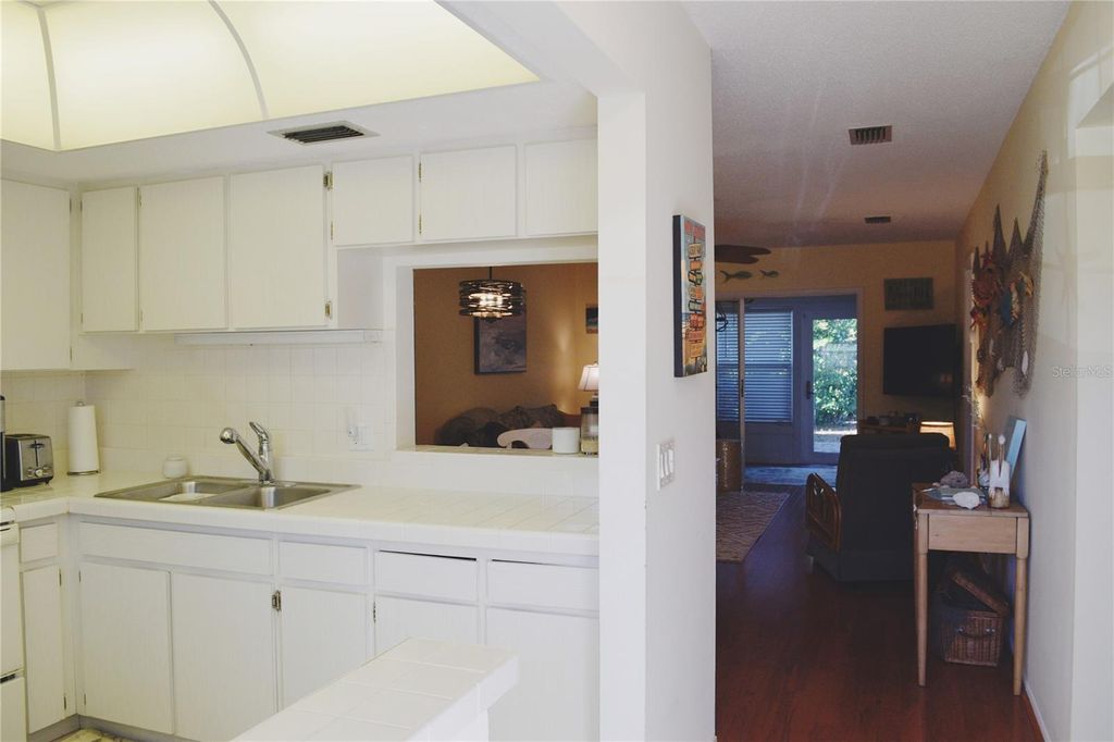 Photo of 1016 De Soto Drive, Dunedin, FL 34698 (MLS # TB8471859)