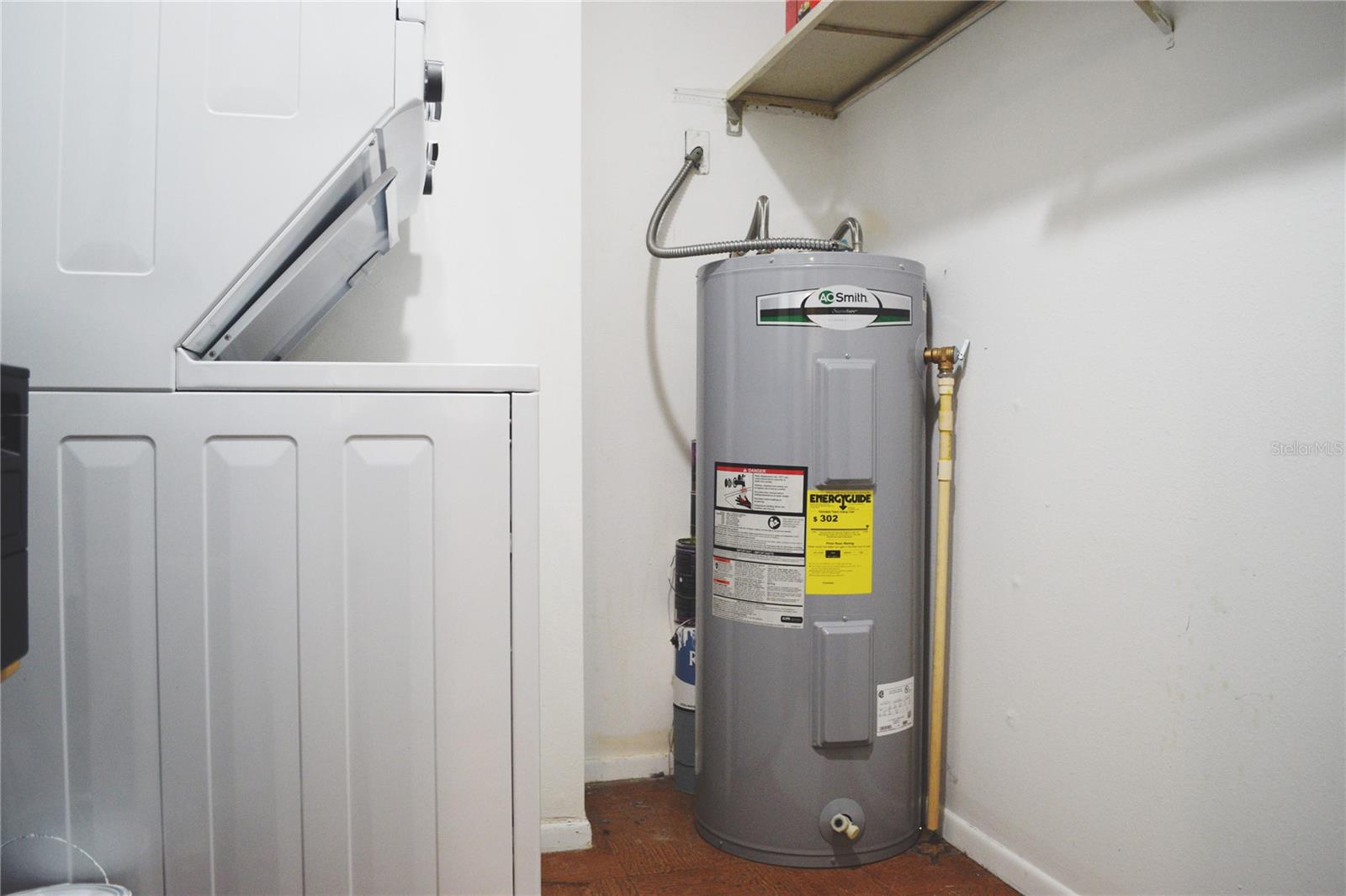 HEATHER HILL APTS - Residential