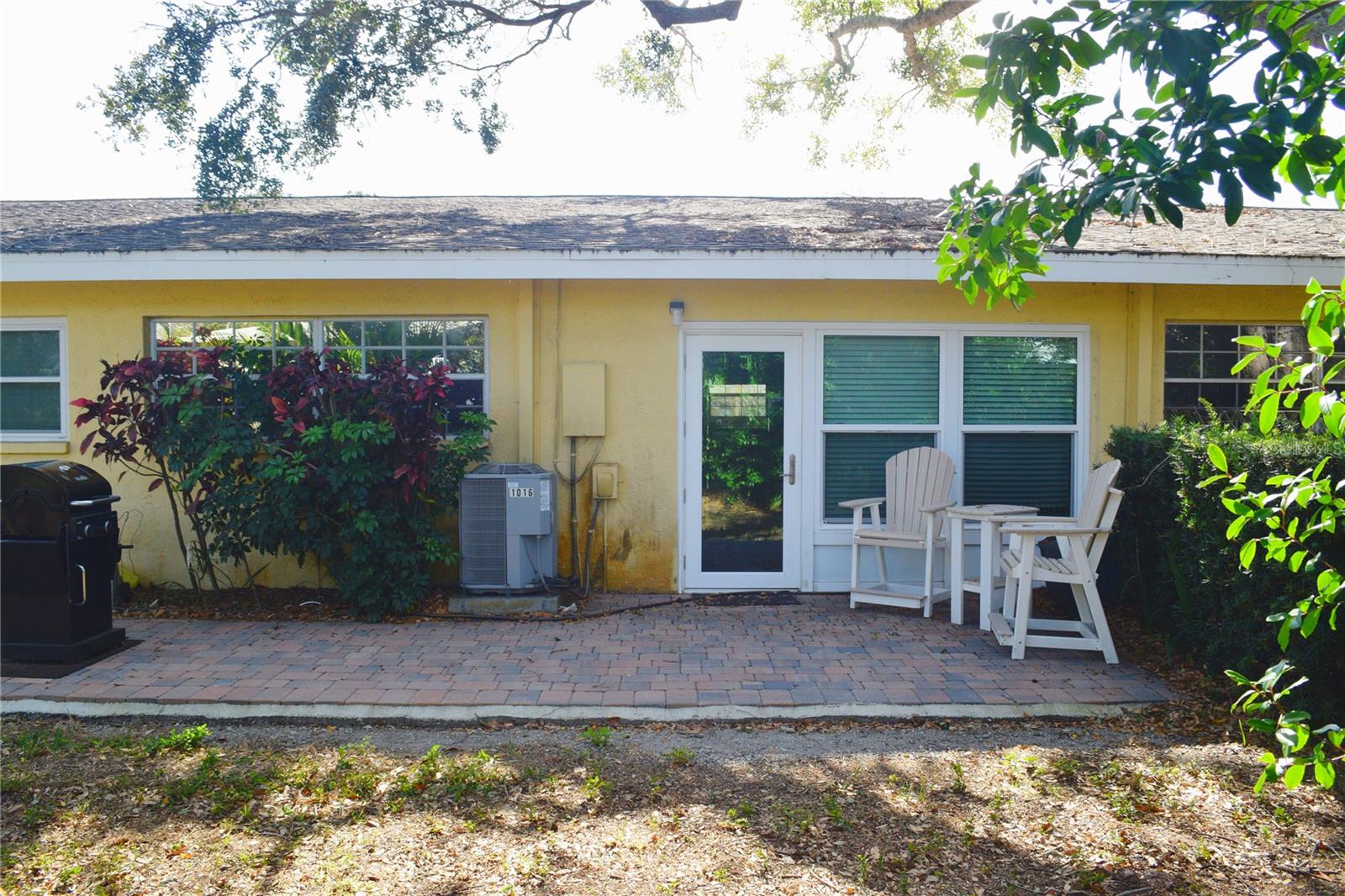 HEATHER HILL APTS - Residential