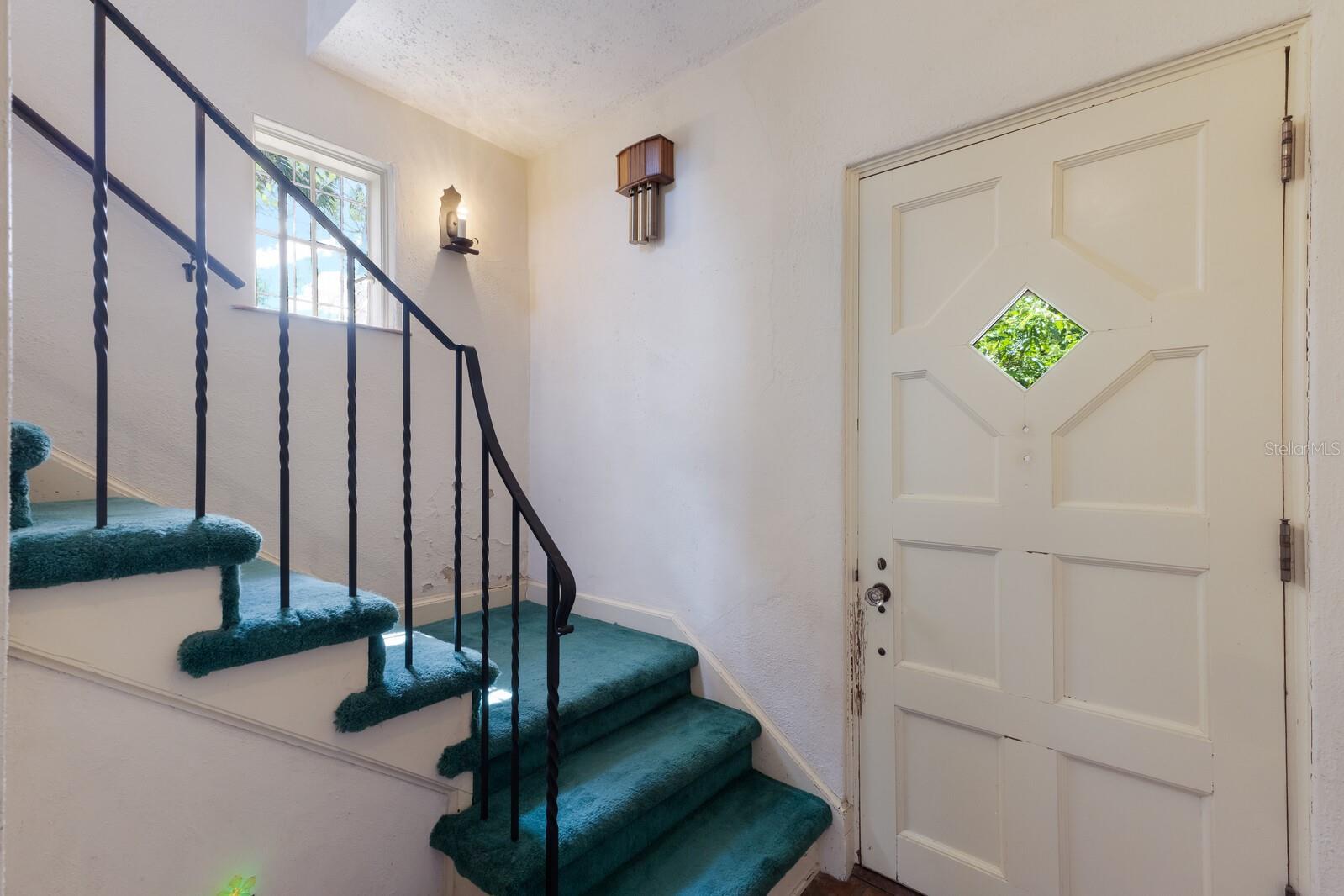 SAPPHIRE SHORES - Residential