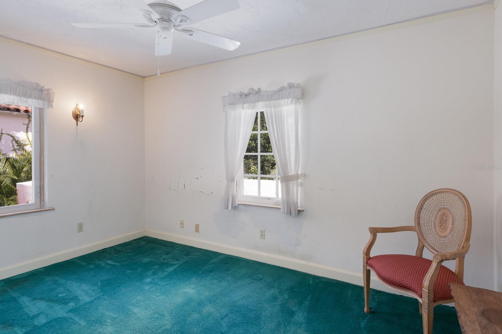 SAPPHIRE SHORES - Residential