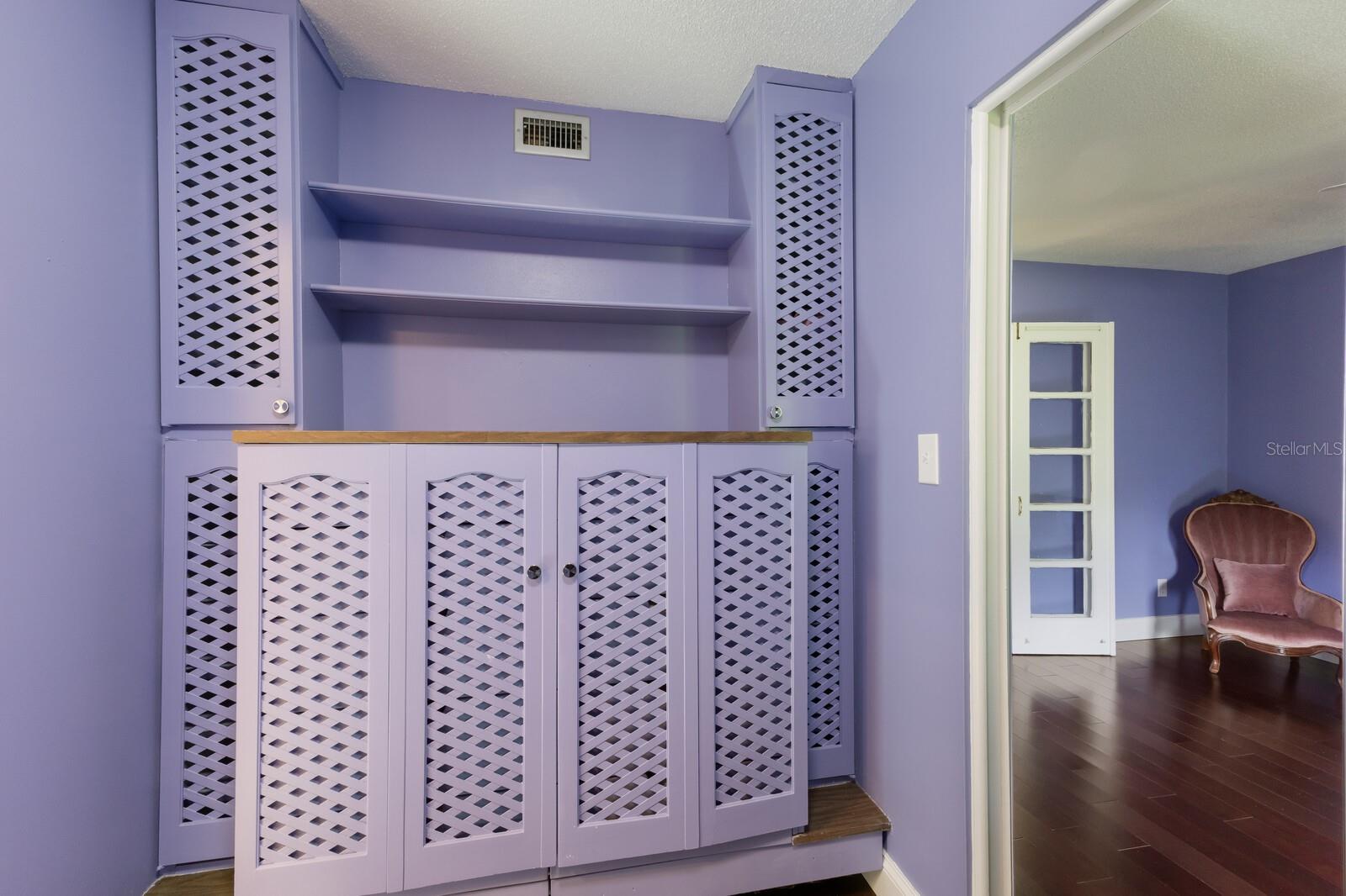 SAPPHIRE SHORES - Residential