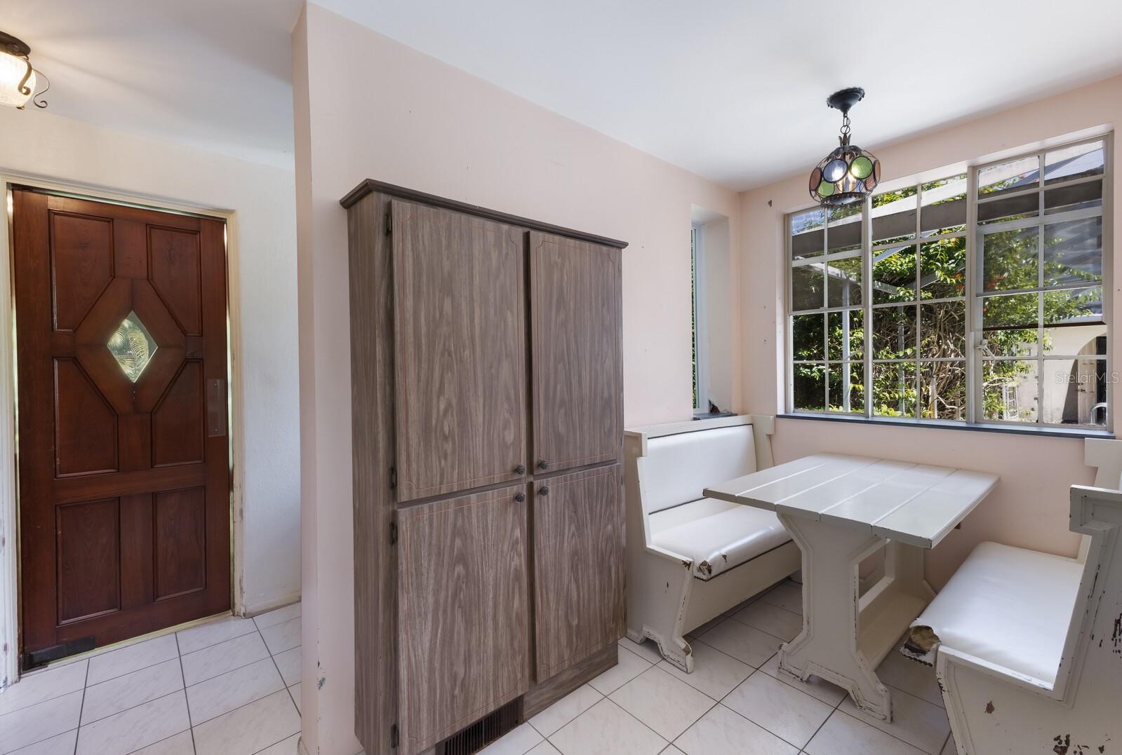 SAPPHIRE SHORES - Residential