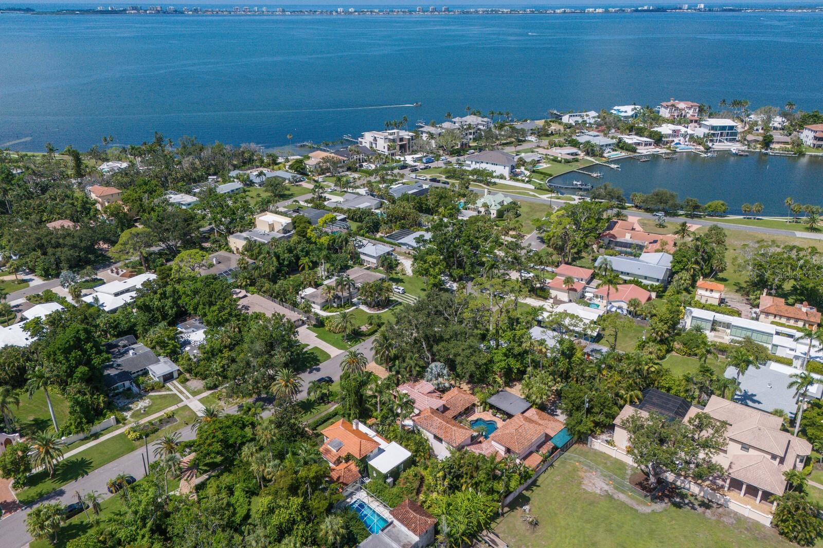 SAPPHIRE SHORES - Residential