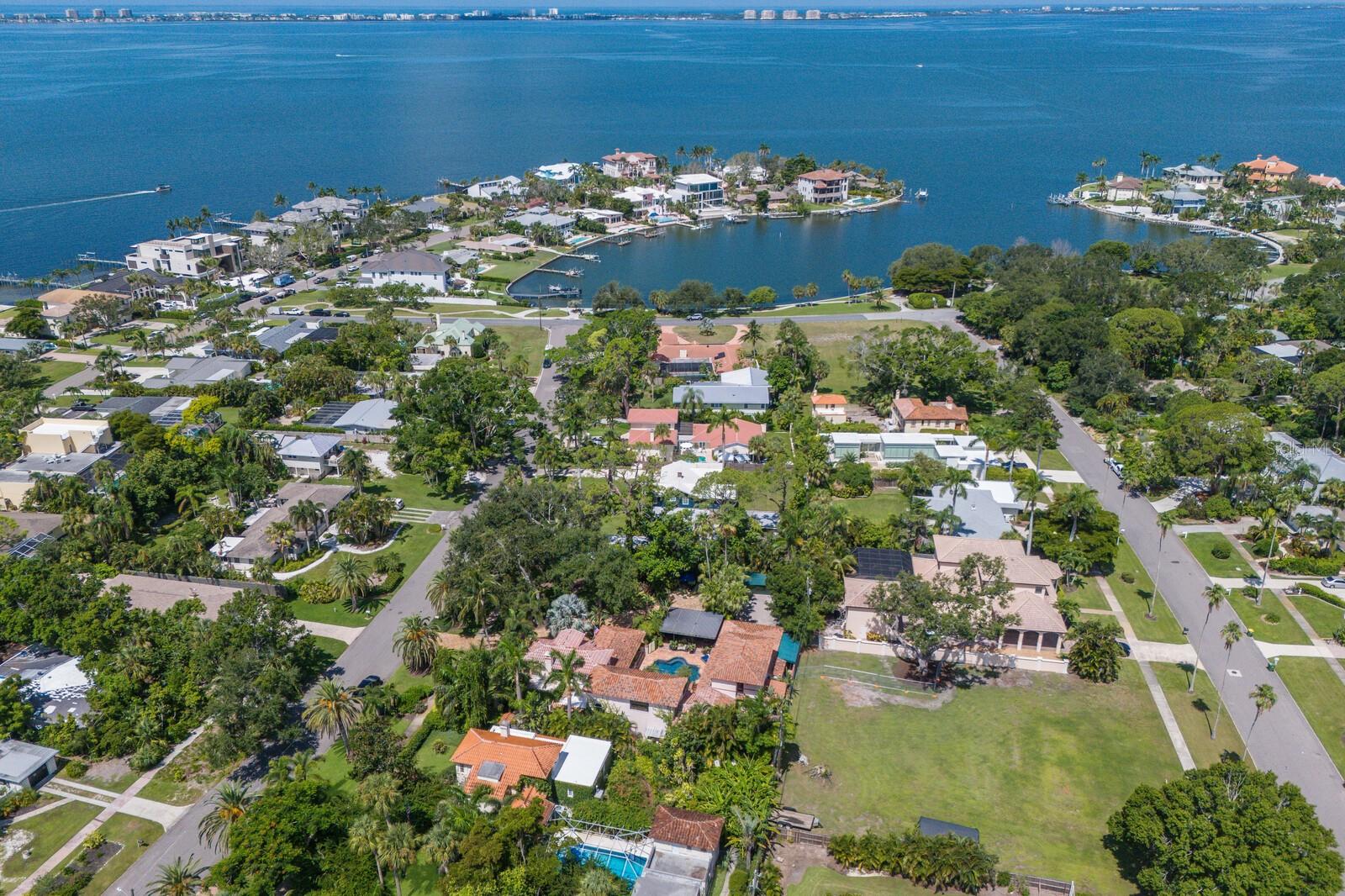 SAPPHIRE SHORES - Residential