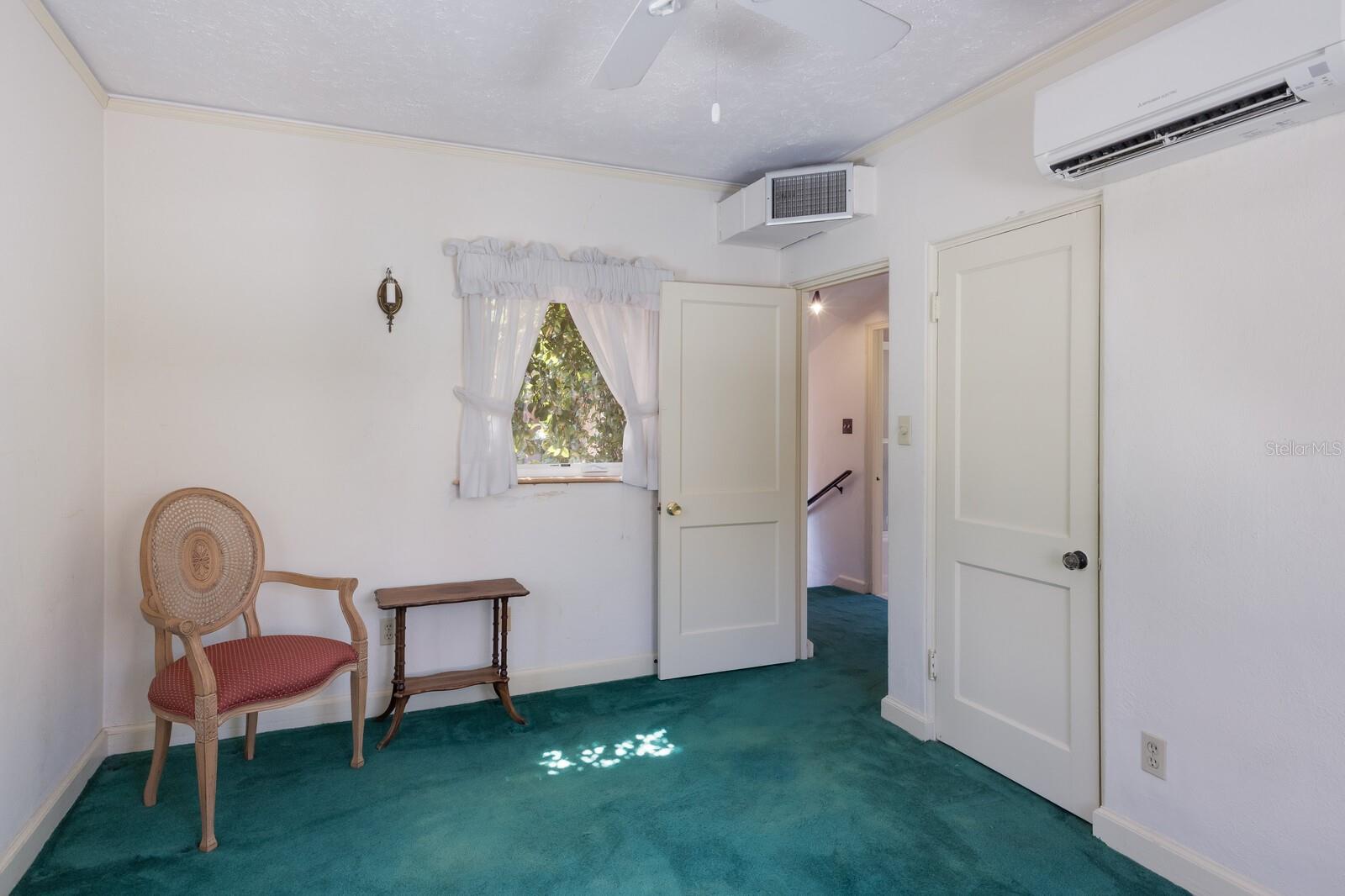 SAPPHIRE SHORES - Residential