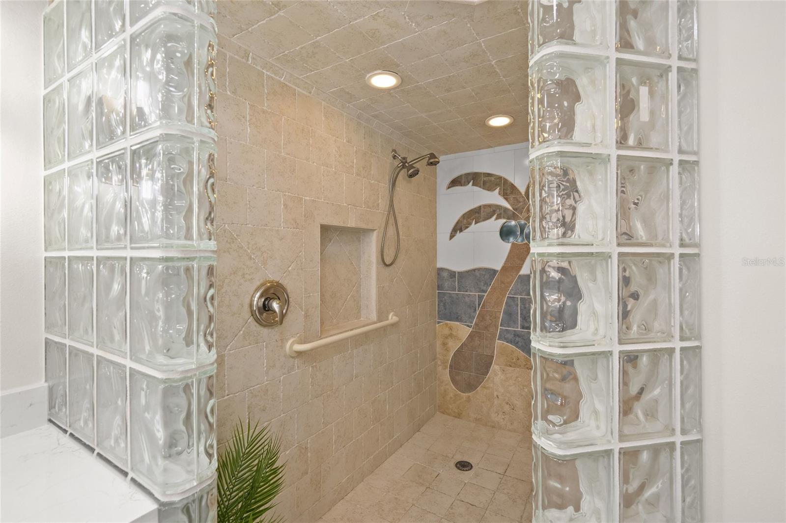 CASARINA - Residential