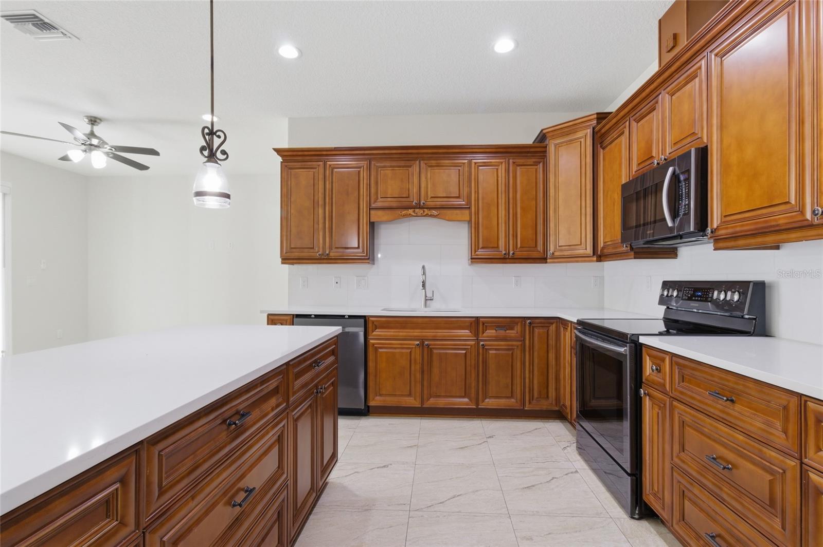 PURITY SPGS HEIGHTS 4 - Residential Lease