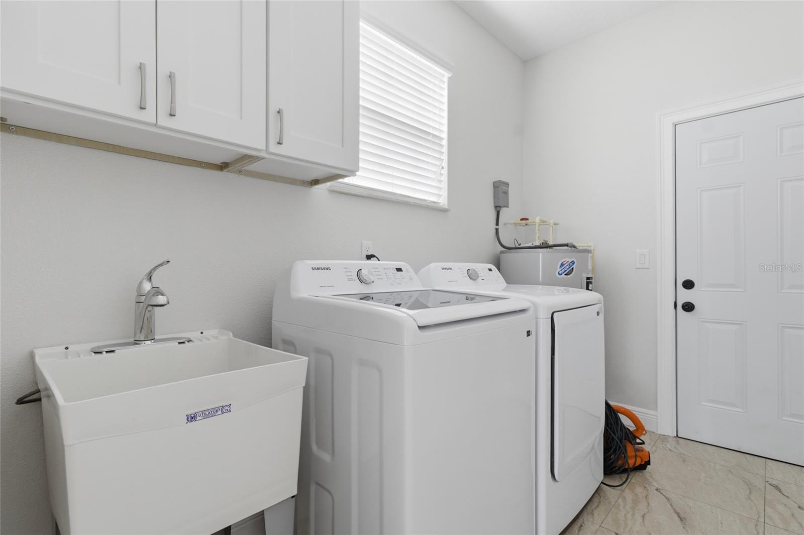 PURITY SPGS HEIGHTS 4 - Residential Lease