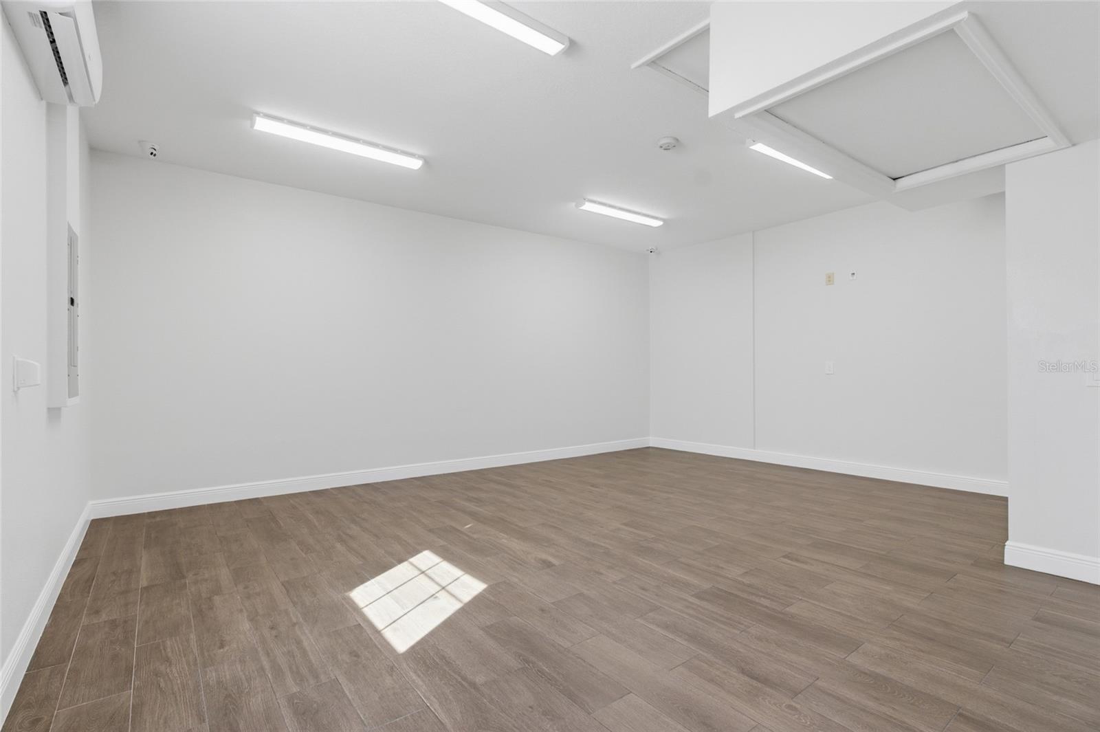 PURITY SPGS HEIGHTS 4 - Residential Lease