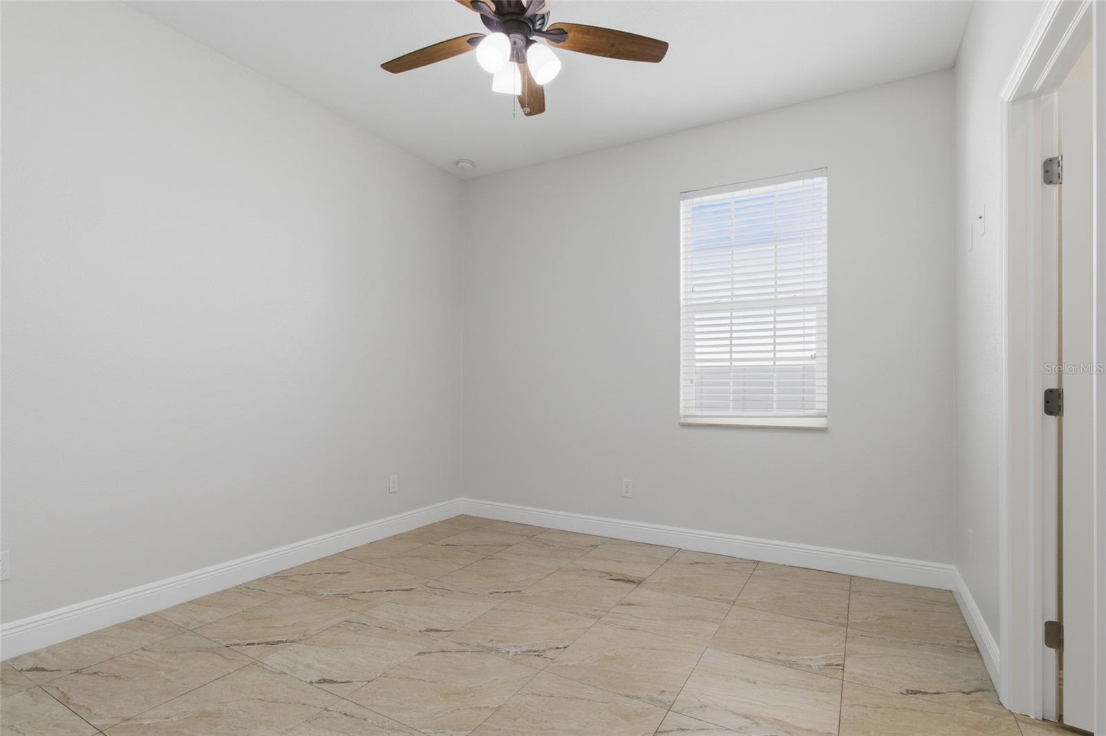 PURITY SPGS HEIGHTS 4 - Residential Lease