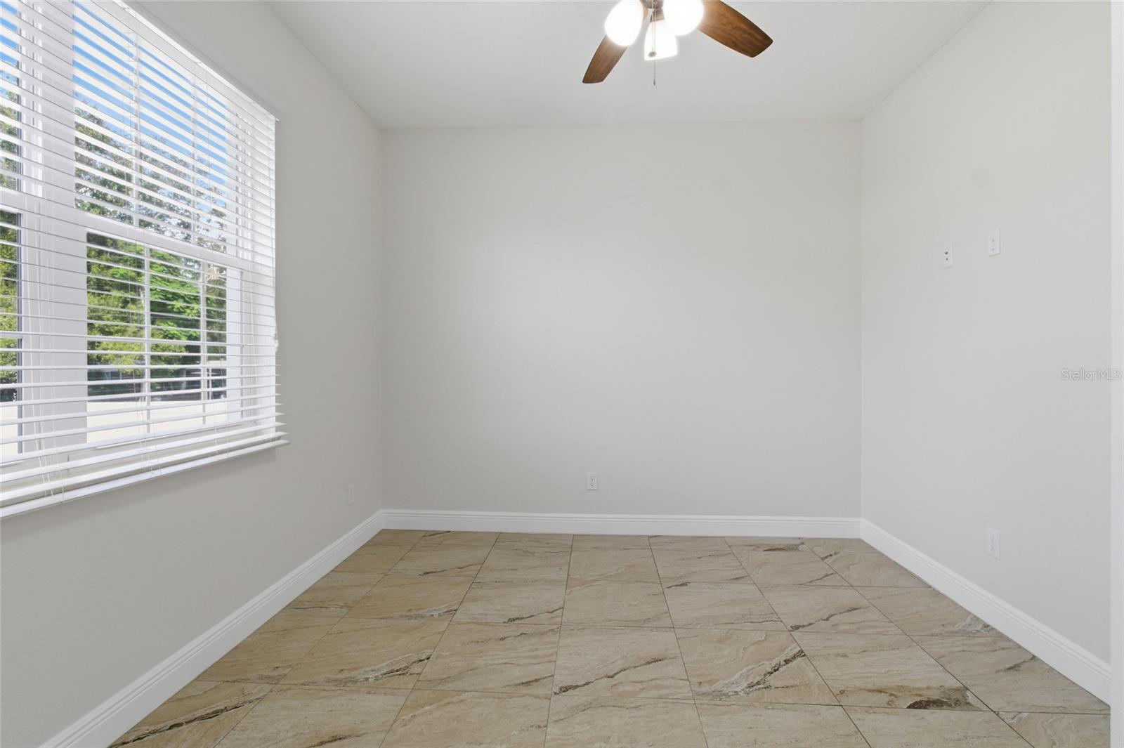 PURITY SPGS HEIGHTS 4 - Residential Lease