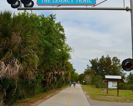 PROMENADE EAST - Residential