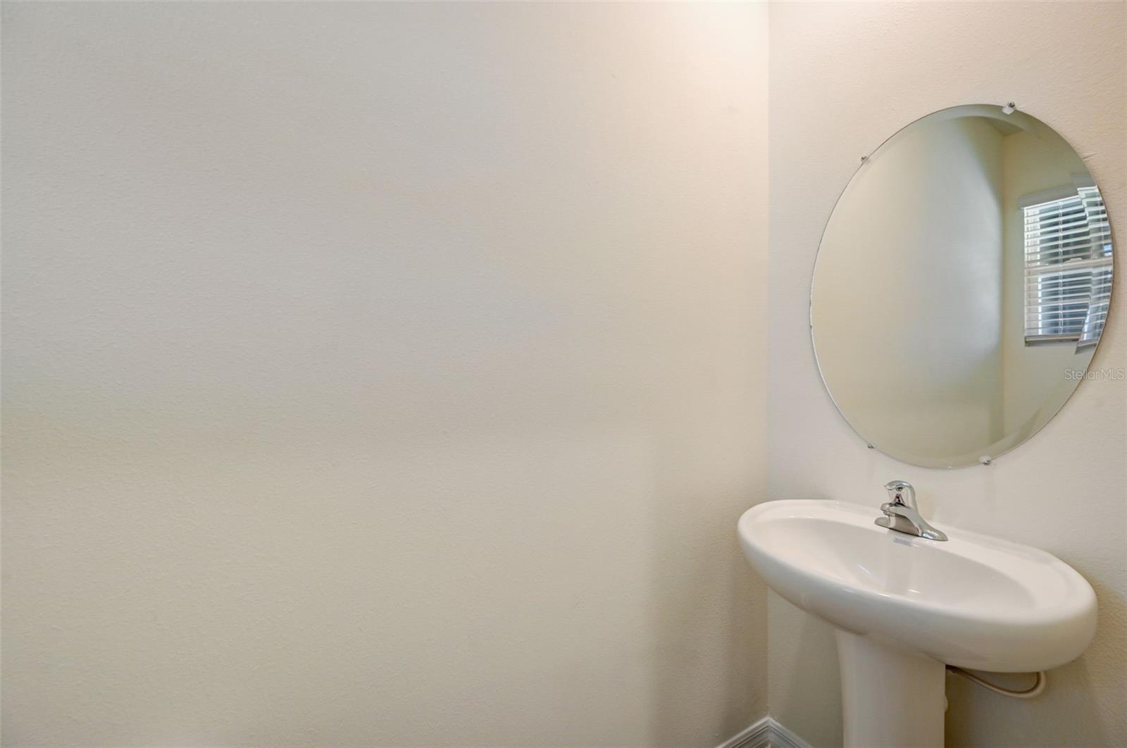 PROMENADE EAST - Residential