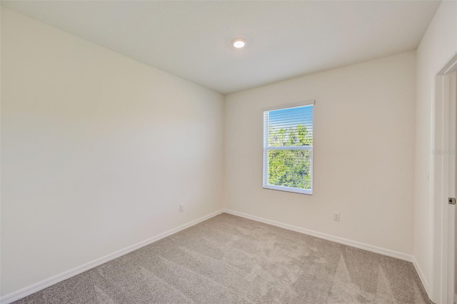 PROMENADE EAST - Residential