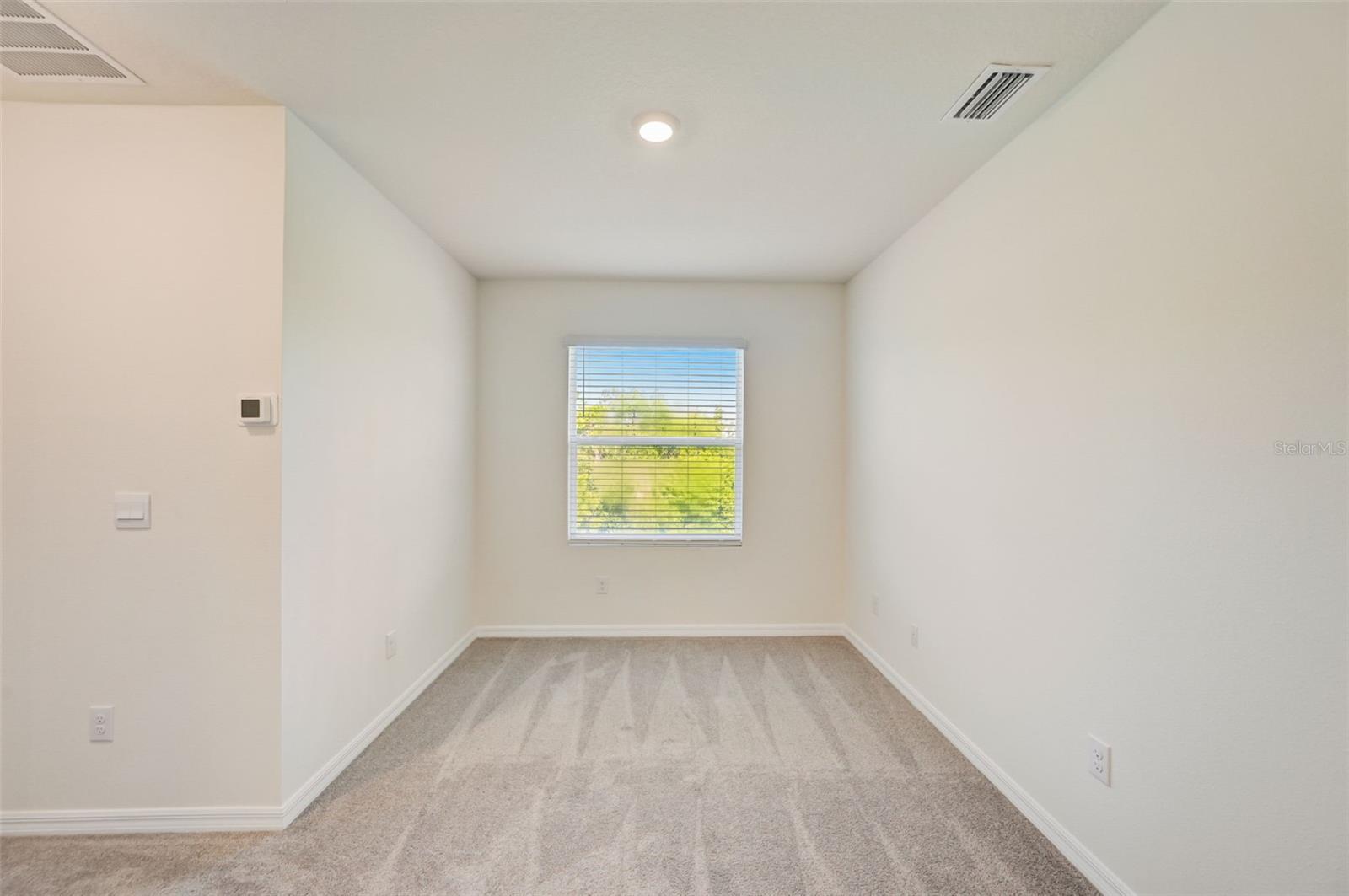 PROMENADE EAST - Residential