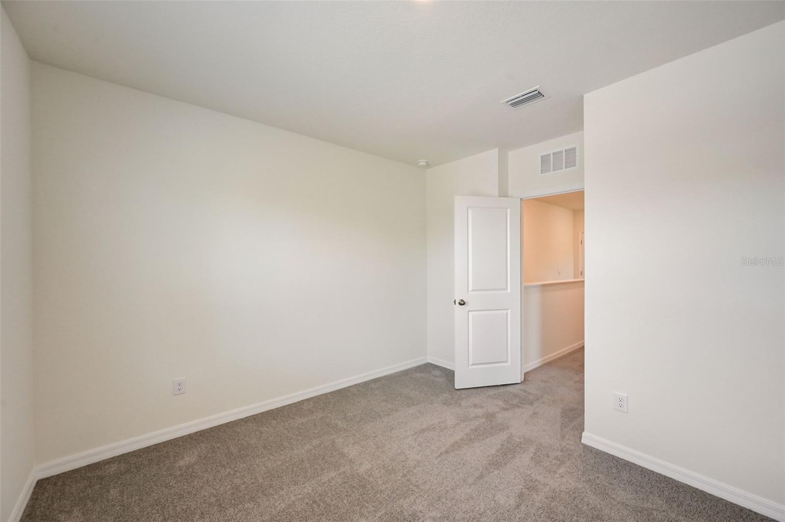 PROMENADE EAST - Residential