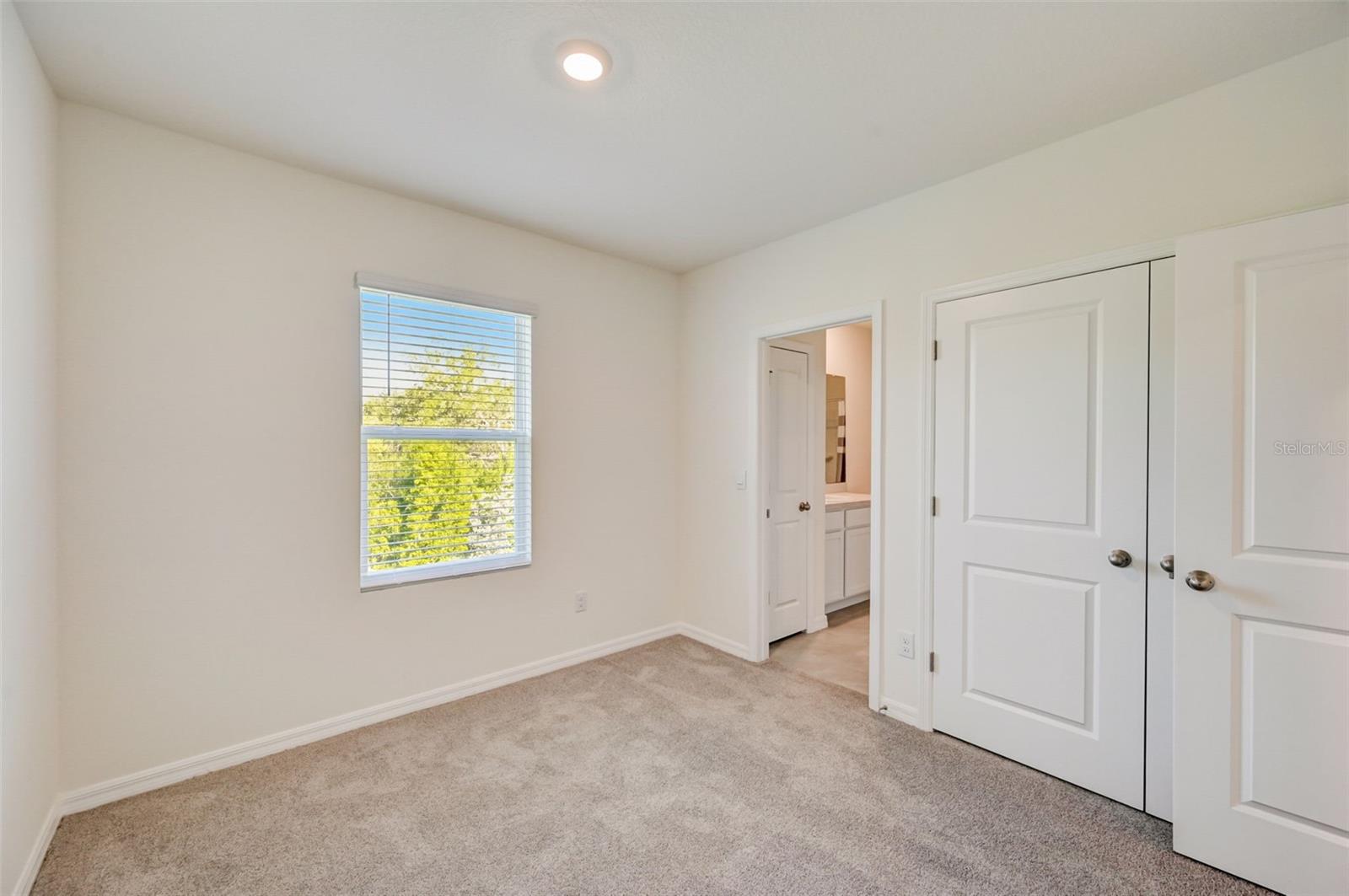 PROMENADE EAST - Residential