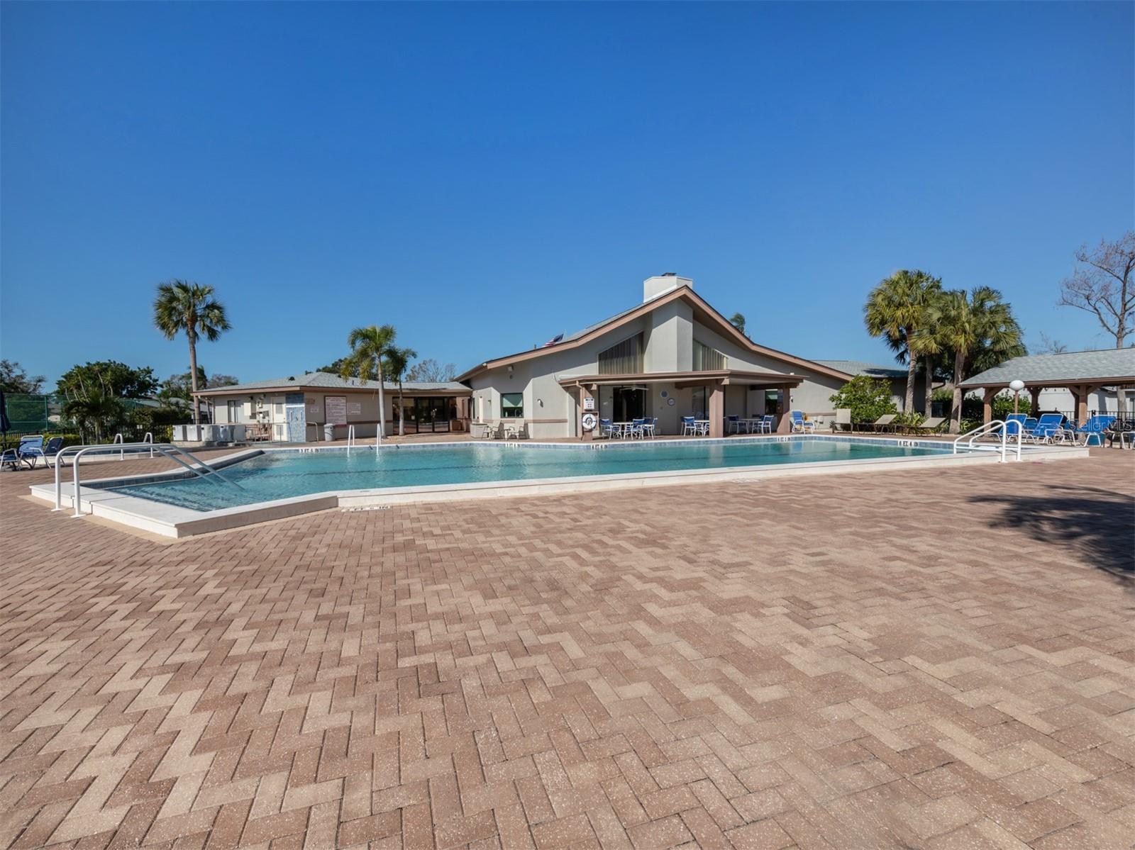 FOXWOOD - Residential