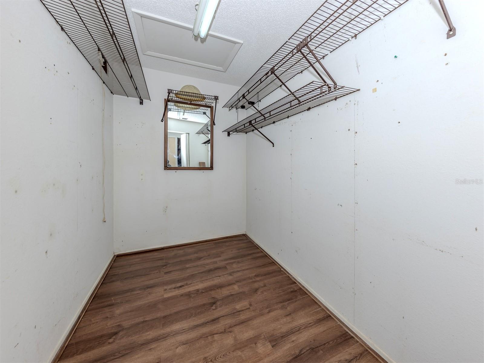 FOXWOOD - Residential