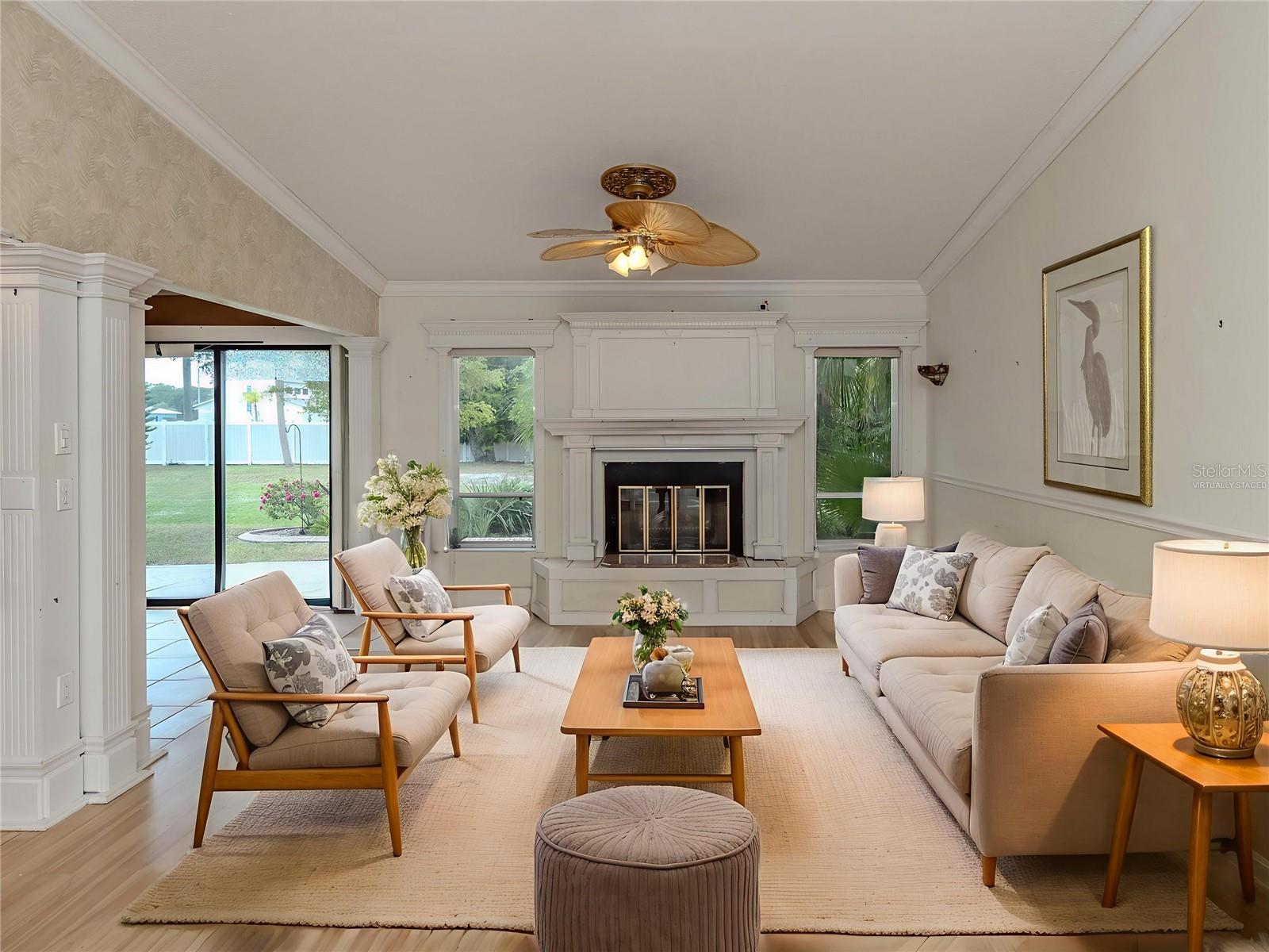 647 FOXWOOD BOULEVARD