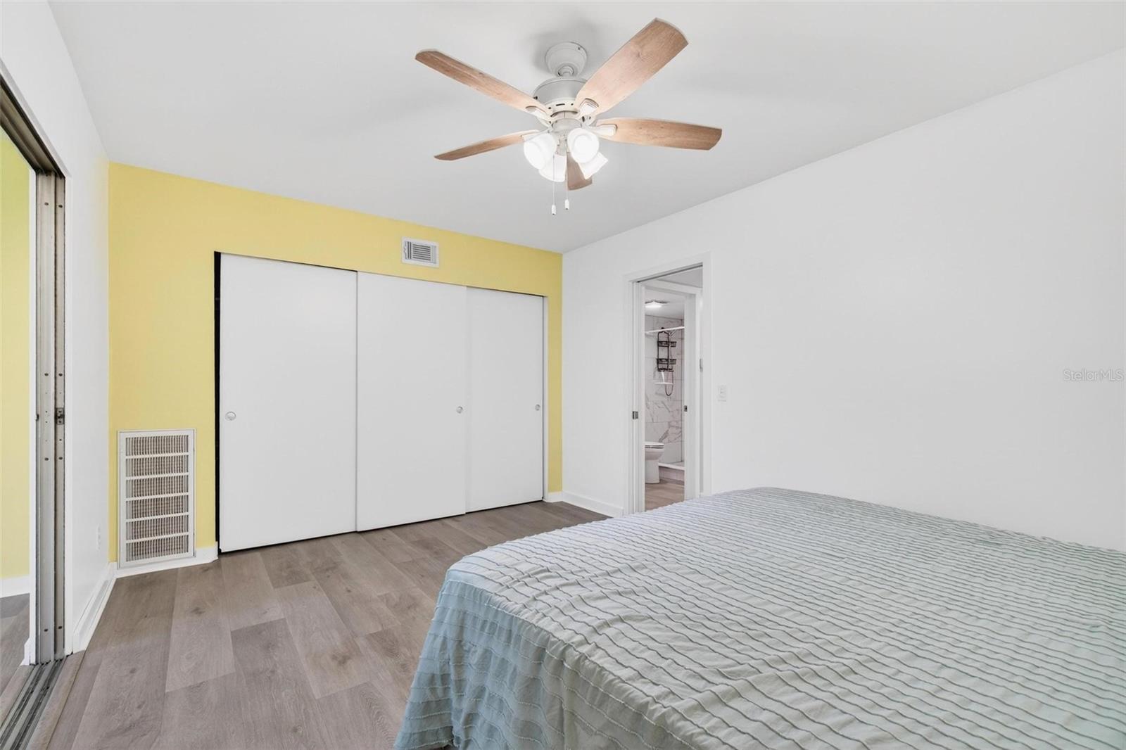 ON TOP OF THE WORLD - Residential