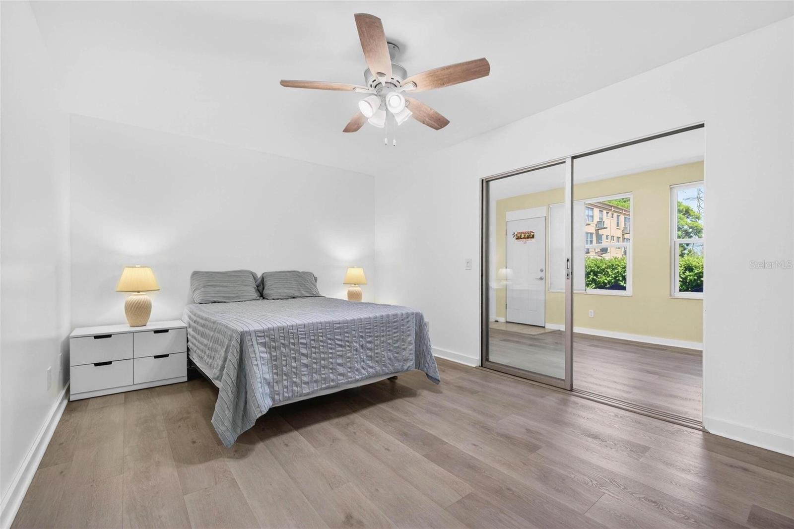 ON TOP OF THE WORLD - Residential