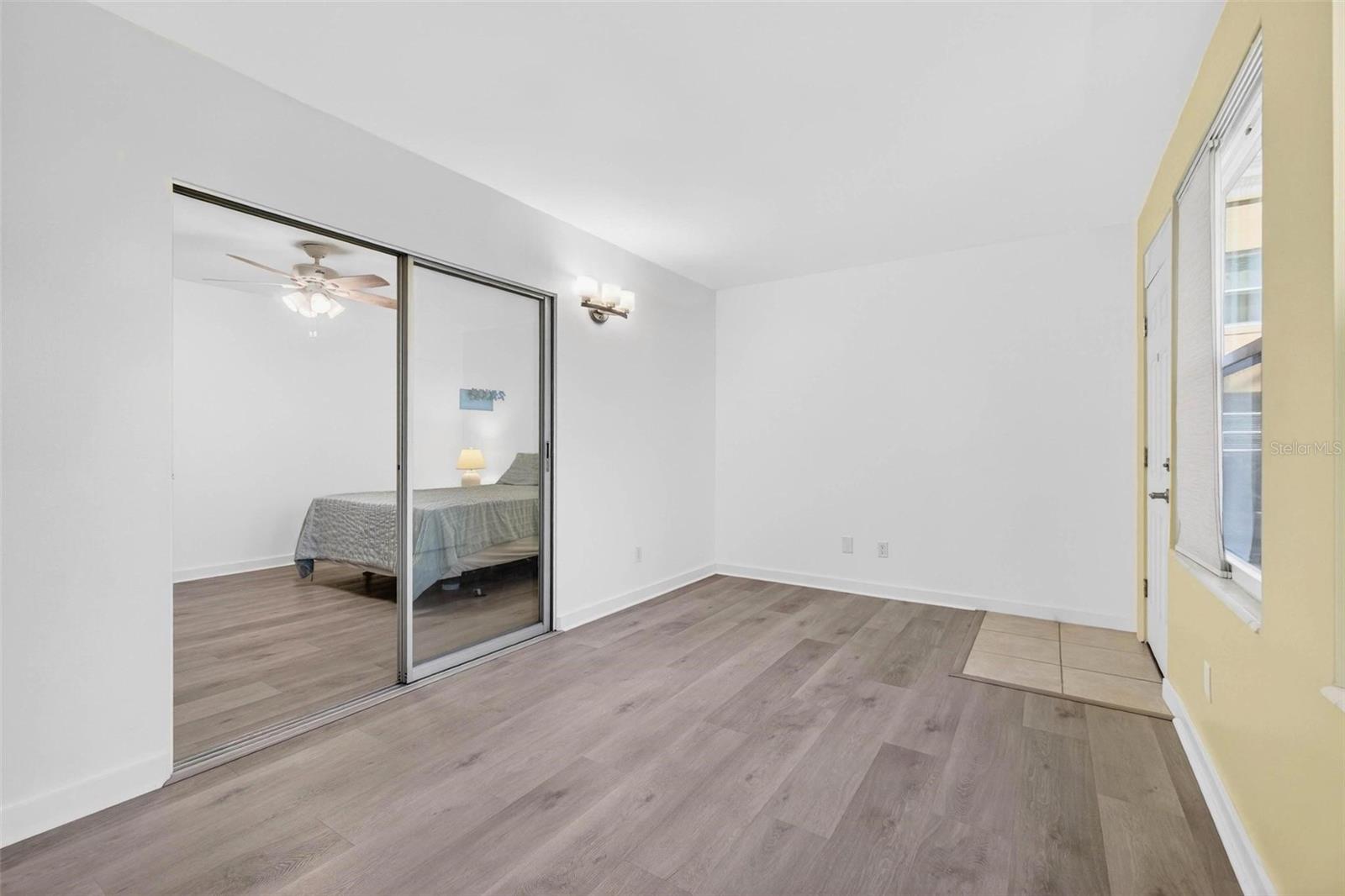 ON TOP OF THE WORLD - Residential