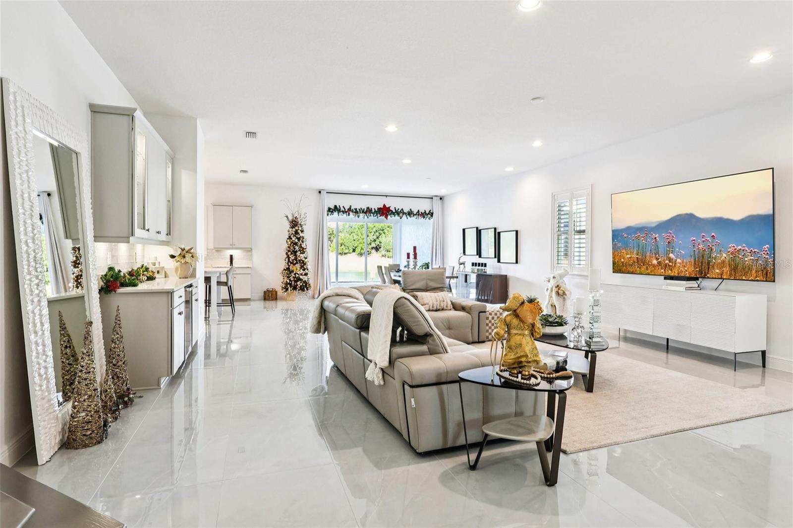 Casas a venda 4 - Jen Dantas 13265 BROMBOROUGH DRIVE