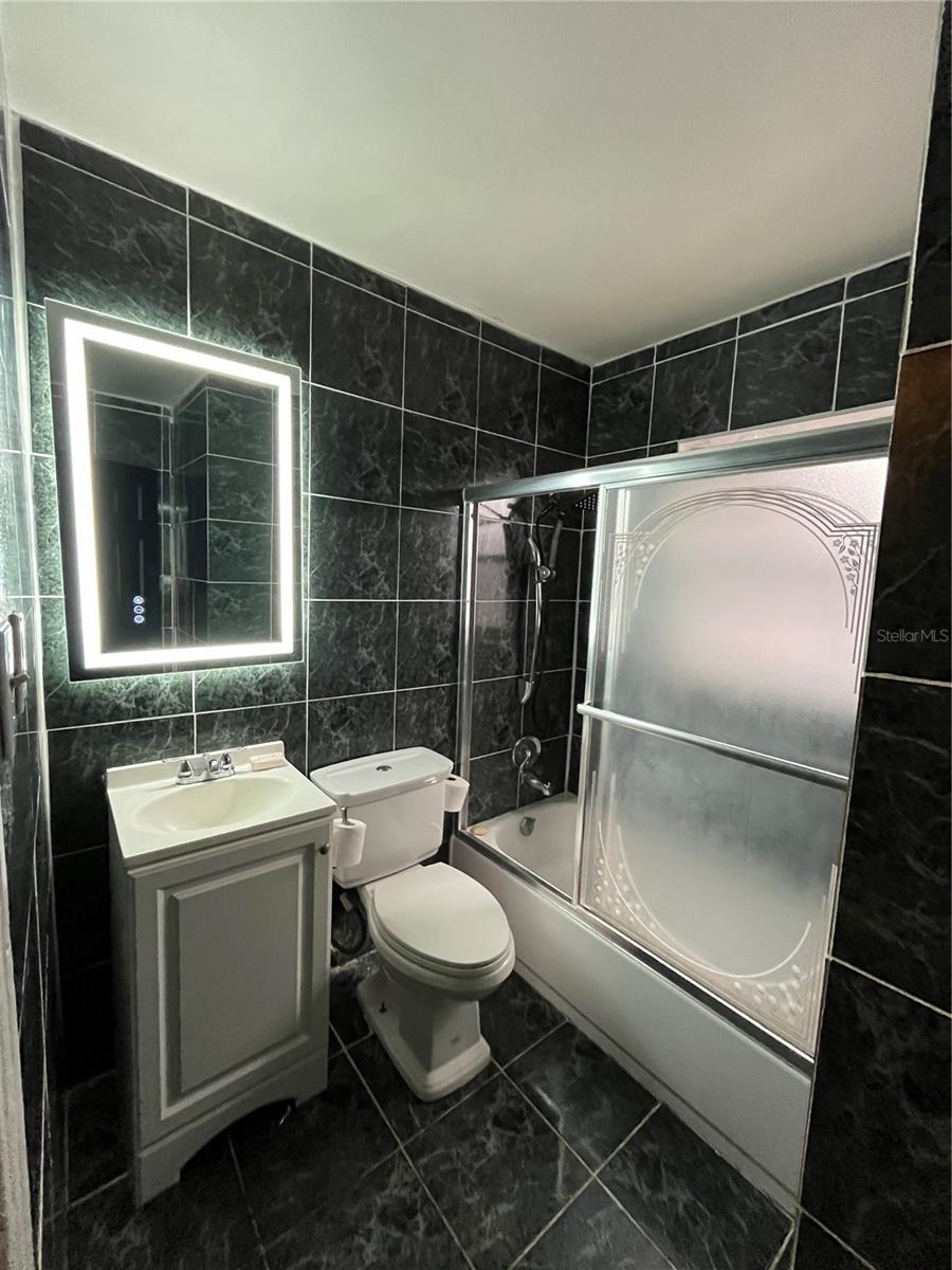 PARKLAND SCHOOL ADD - Residential Lease