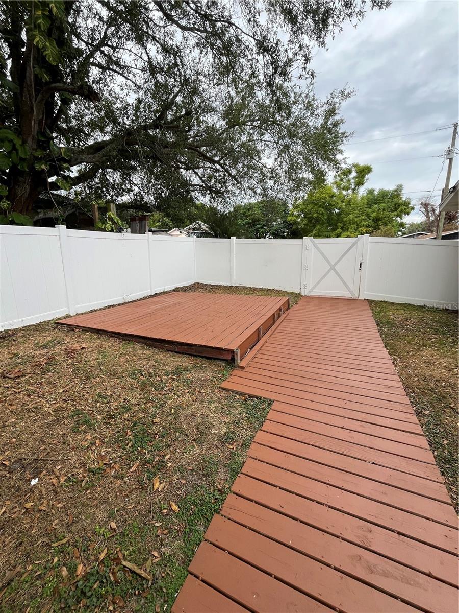 PARKLAND SCHOOL ADD - Residential Lease