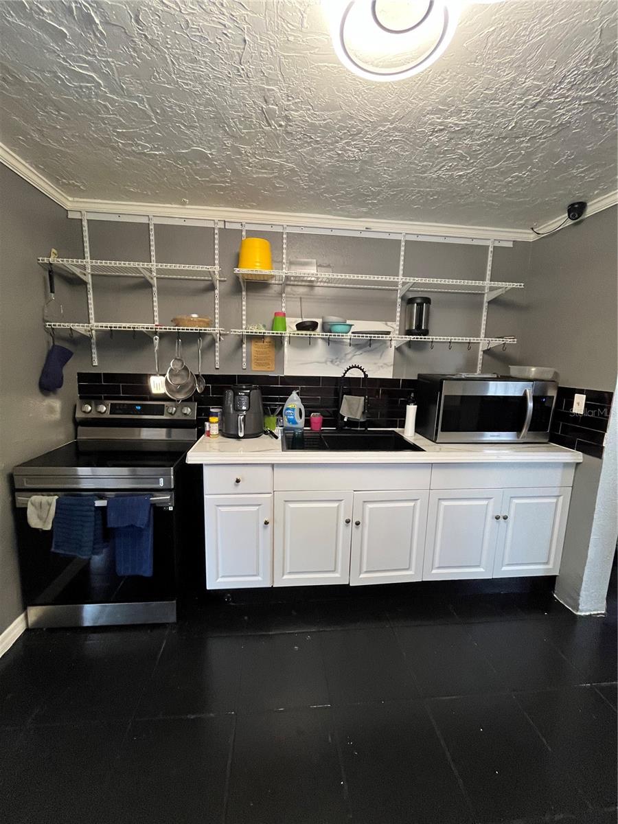 PARKLAND SCHOOL ADD - Residential Lease