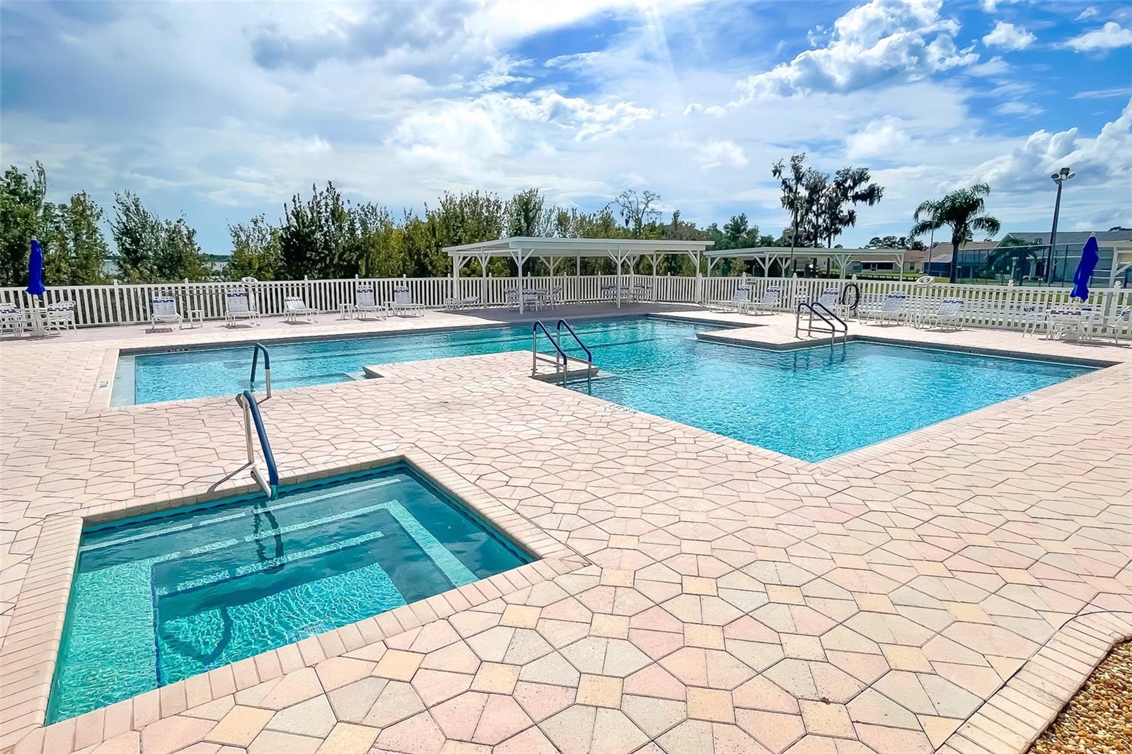 SWEETWATER GOLF & TENNIS CLUB ADD 02 - Residential