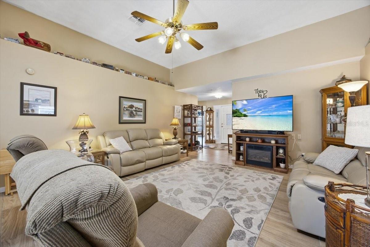 SWEETWATER GOLF & TENNIS CLUB ADD 02 - Residential