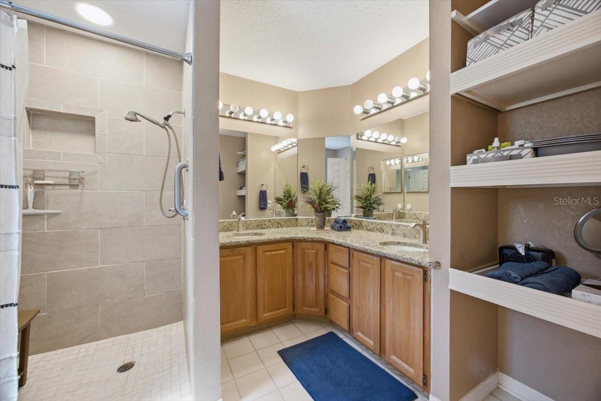 SWEETWATER GOLF & TENNIS CLUB ADD 02 - Residential
