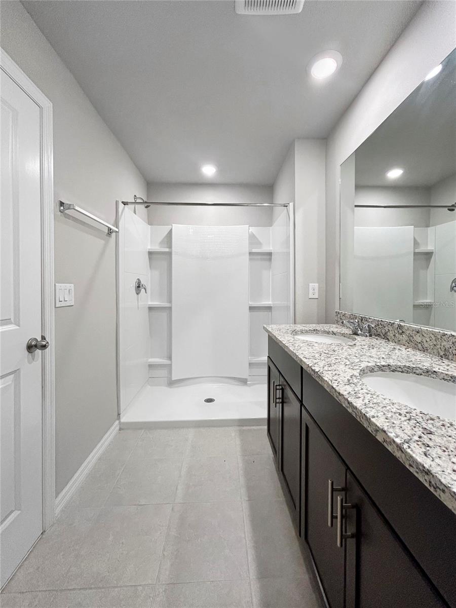 PRESTON OAKS TWNHMS - Residential