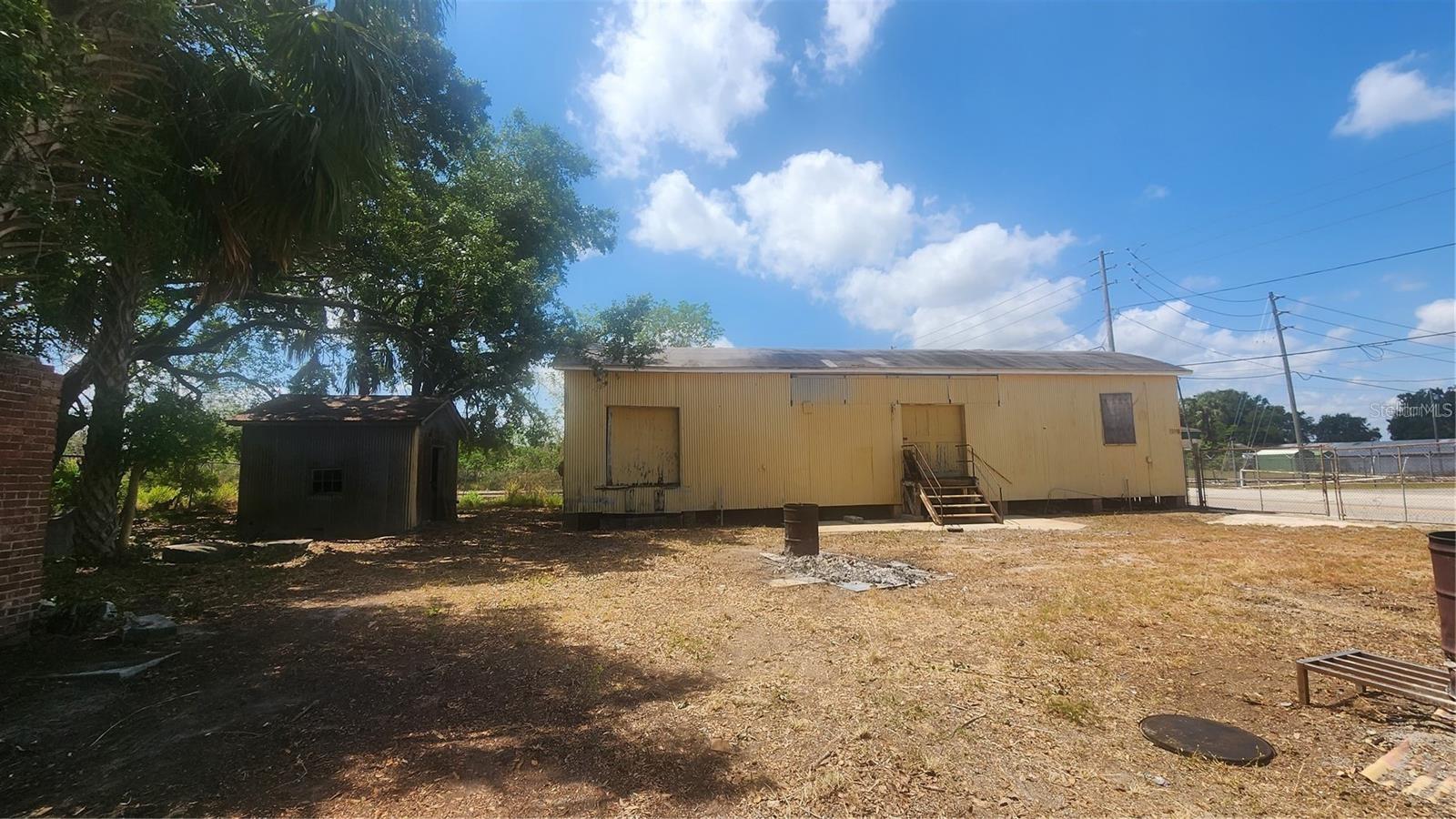 THULBERRYS FIRST ADD - Commercial Sale