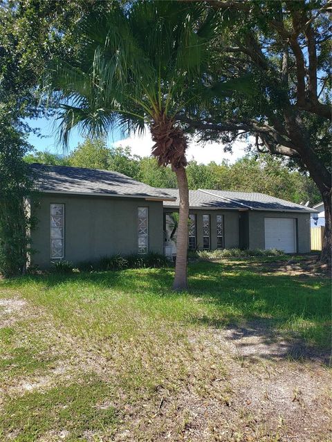 Photo of 148 W Cedarwood Circle, Kissimmee, FL 34743 (MLS # O6347420)
