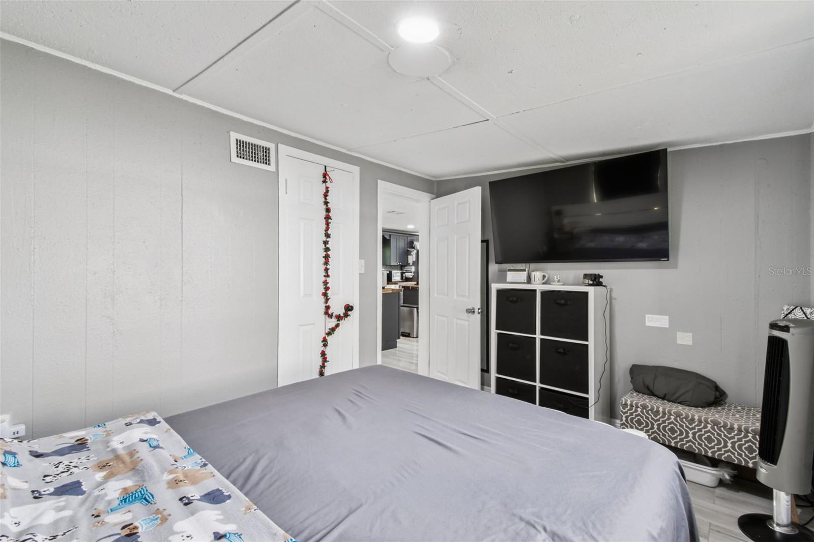 JOHNSON JOHNSTON & EDWARDS - Residential