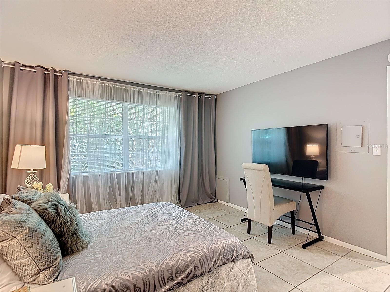 NORTH ST PETERSBURG BLK 12 REV REP - Residential Income