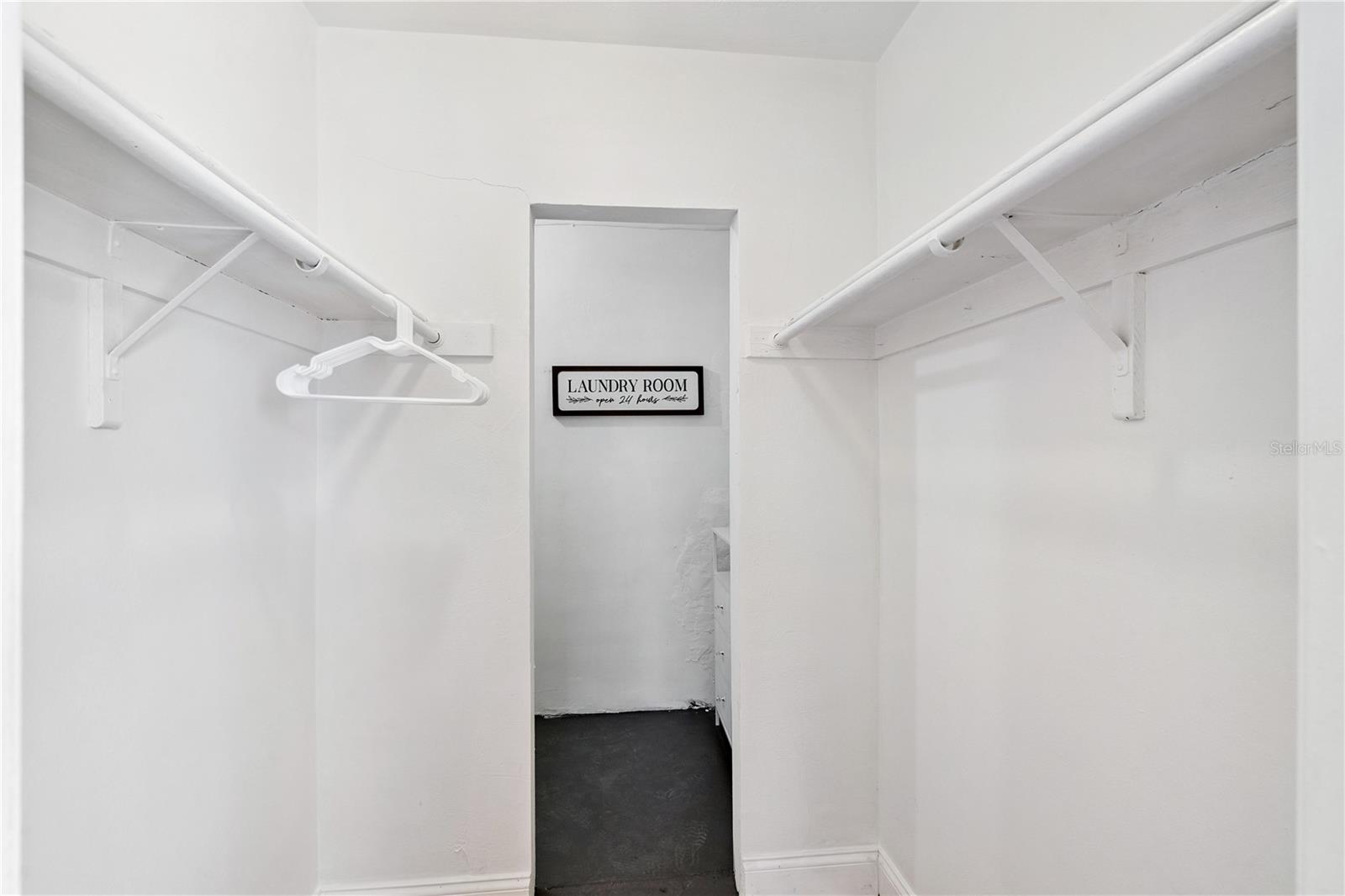 DELTONA LAKES UNIT 06 - Residential